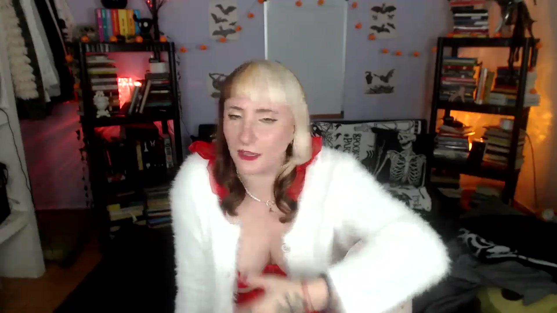 Gallery image thumbnail from AxeHallow's myfreecams stream on, 10/09/2024, 07:03 image 13 of 20