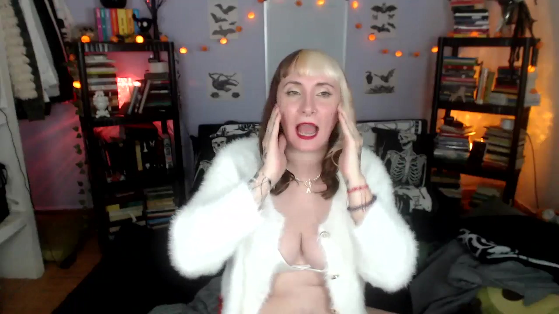 Gallery image thumbnail from AxeHallow's myfreecams stream on, 10/09/2024, 08:32 image 9 of 20