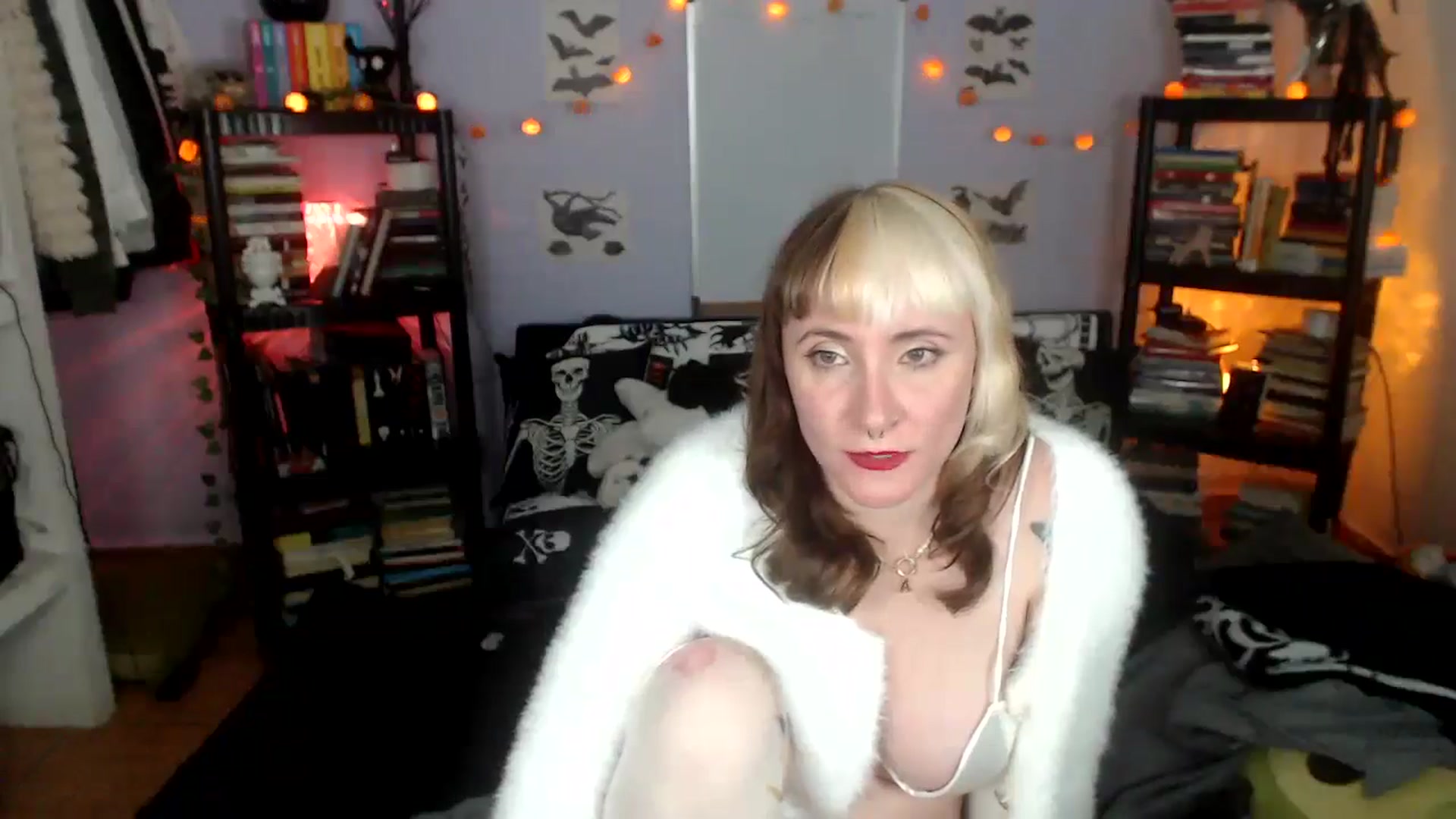 Gallery image thumbnail from AxeHallow's myfreecams stream on, 10/09/2024, 08:32 image 12 of 20