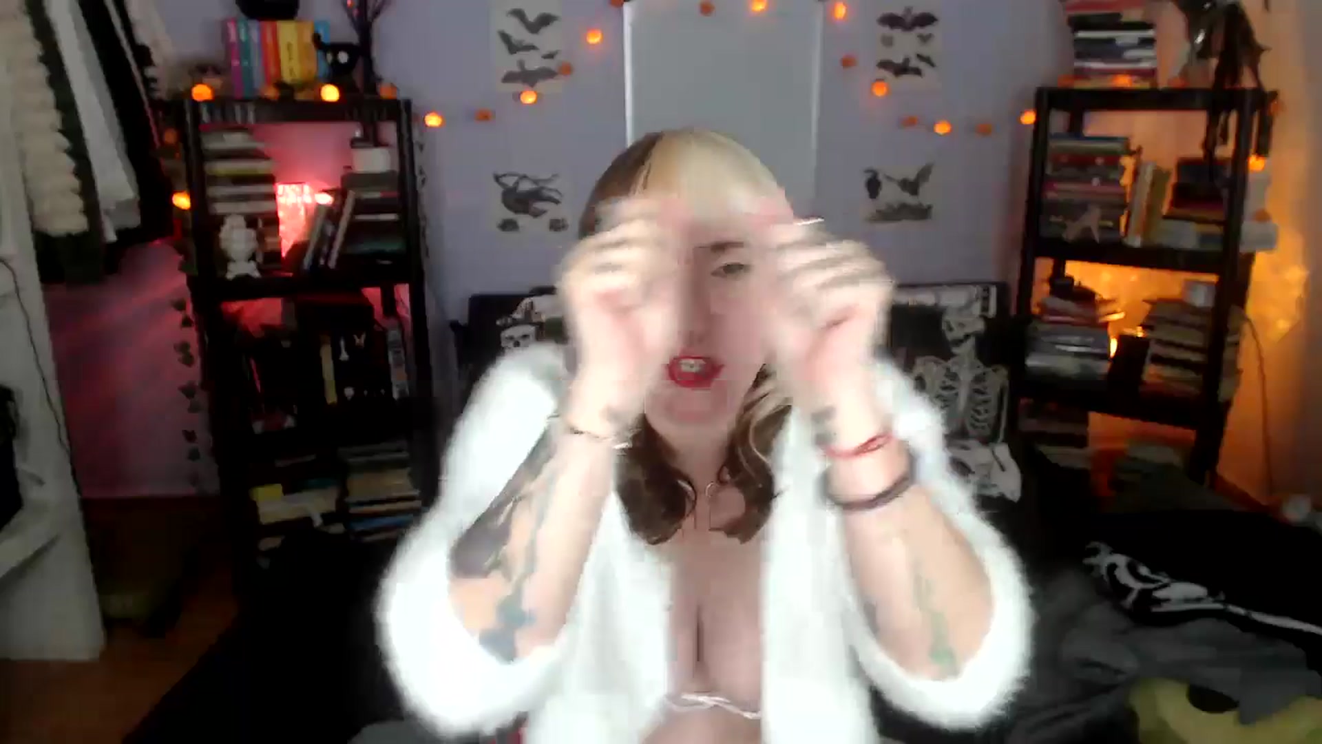 Gallery image thumbnail from AxeHallow's myfreecams stream on, 10/09/2024, 08:32 image 10 of 20