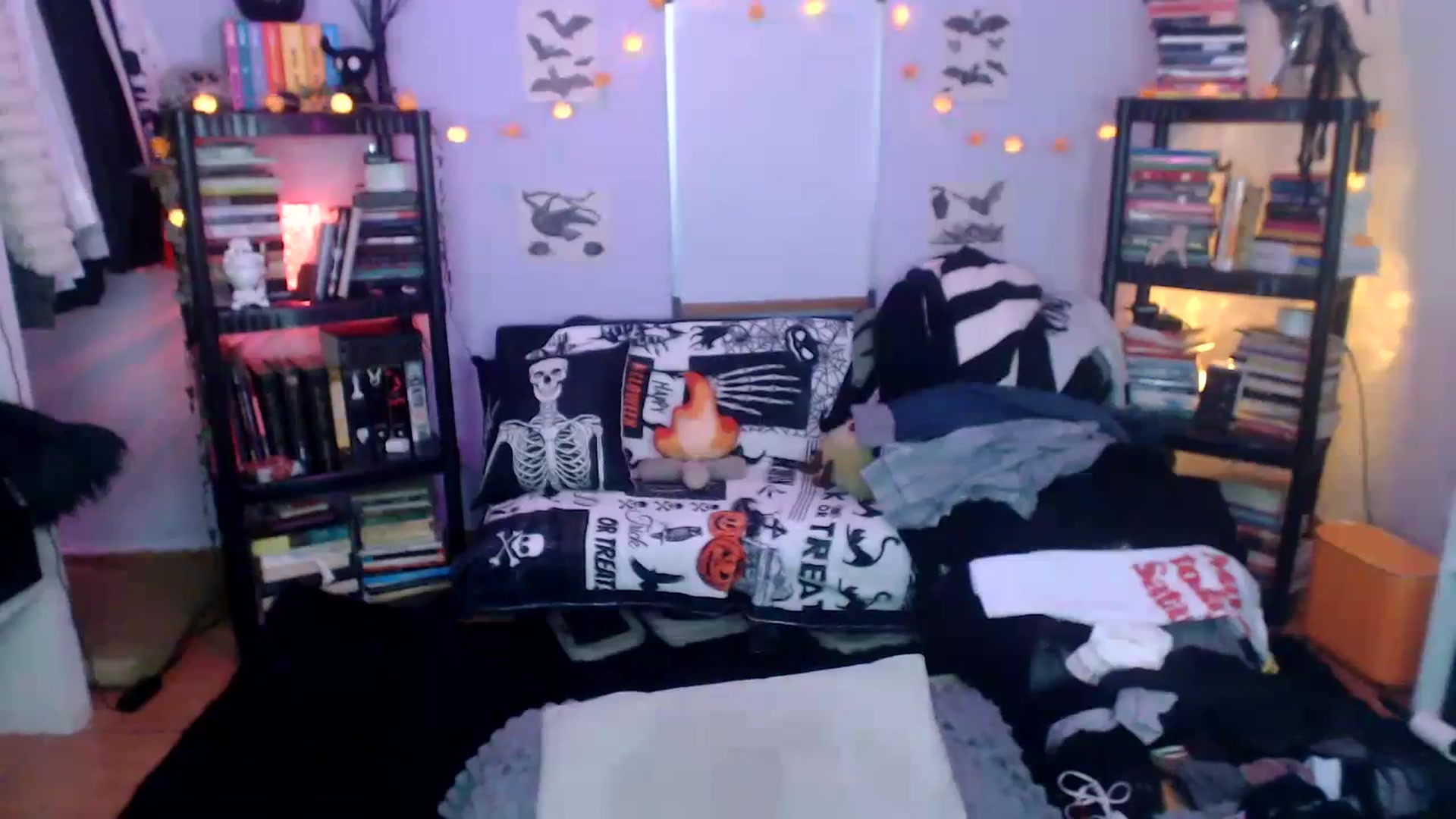 Gallery image thumbnail from AxeHallow's myfreecams stream on, 10/15/2024, 07:16 image 4 of 20