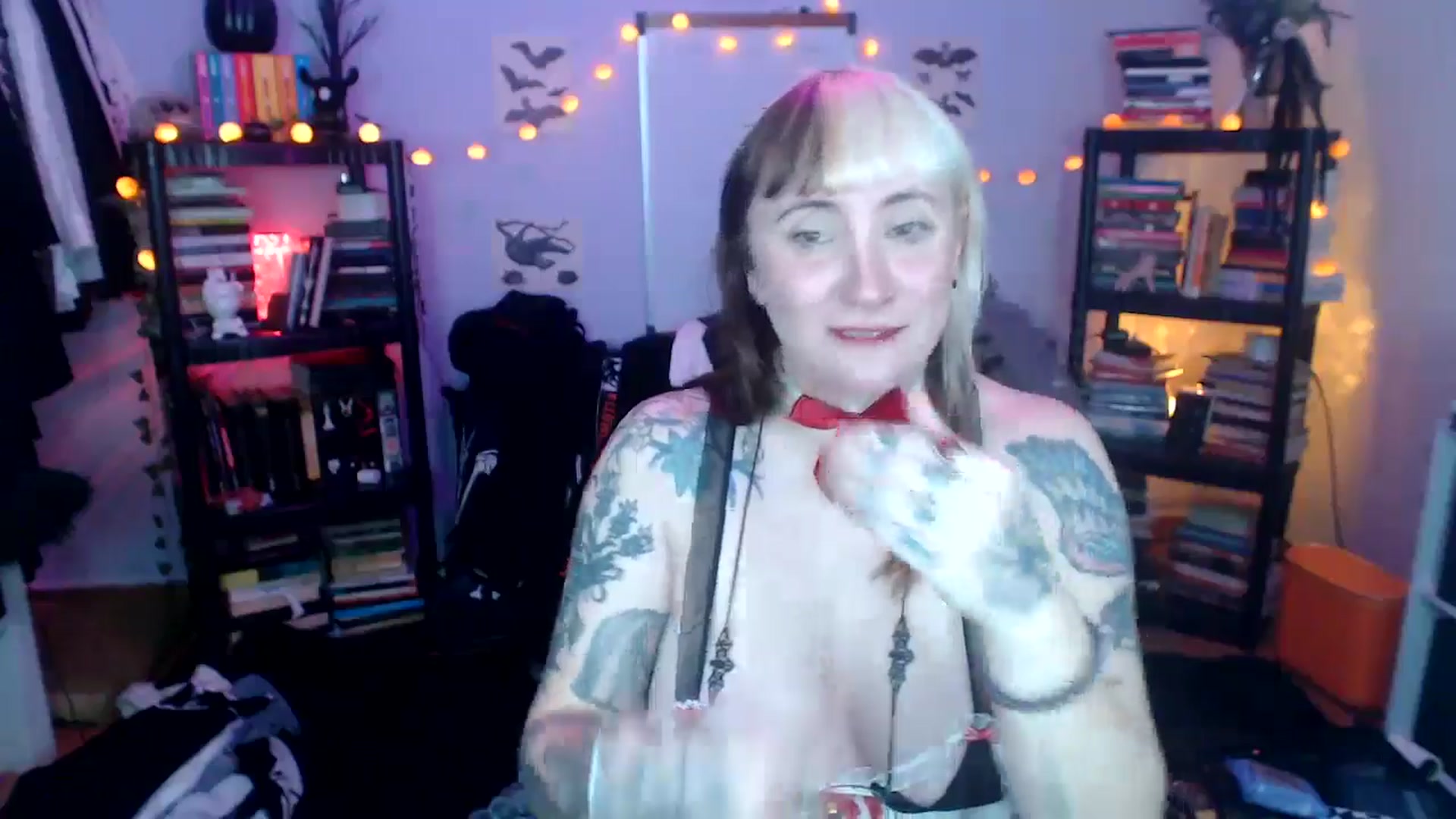 Gallery image thumbnail from AxeHallow's myfreecams stream on, 10/17/2024, 01:56 image 8 of 20