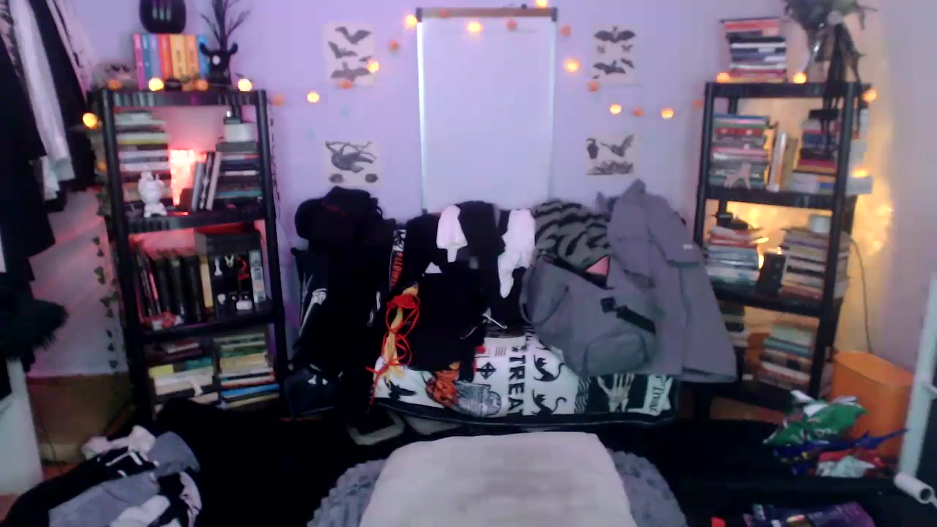 Gallery image thumbnail from AxeHallow's myfreecams stream on, 10/17/2024, 02:57 image 8 of 20