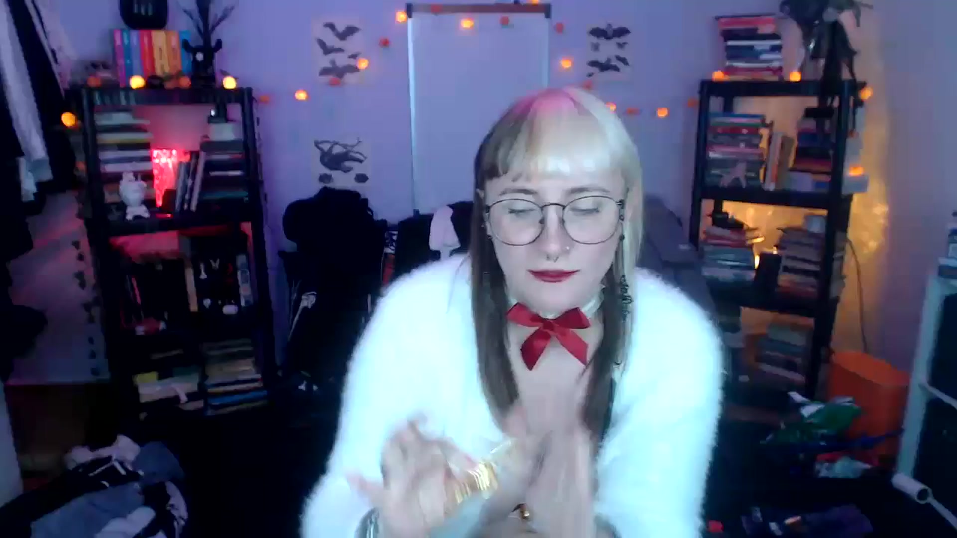 Gallery image thumbnail from AxeHallow's myfreecams stream on, 10/17/2024, 03:25 image 5 of 20