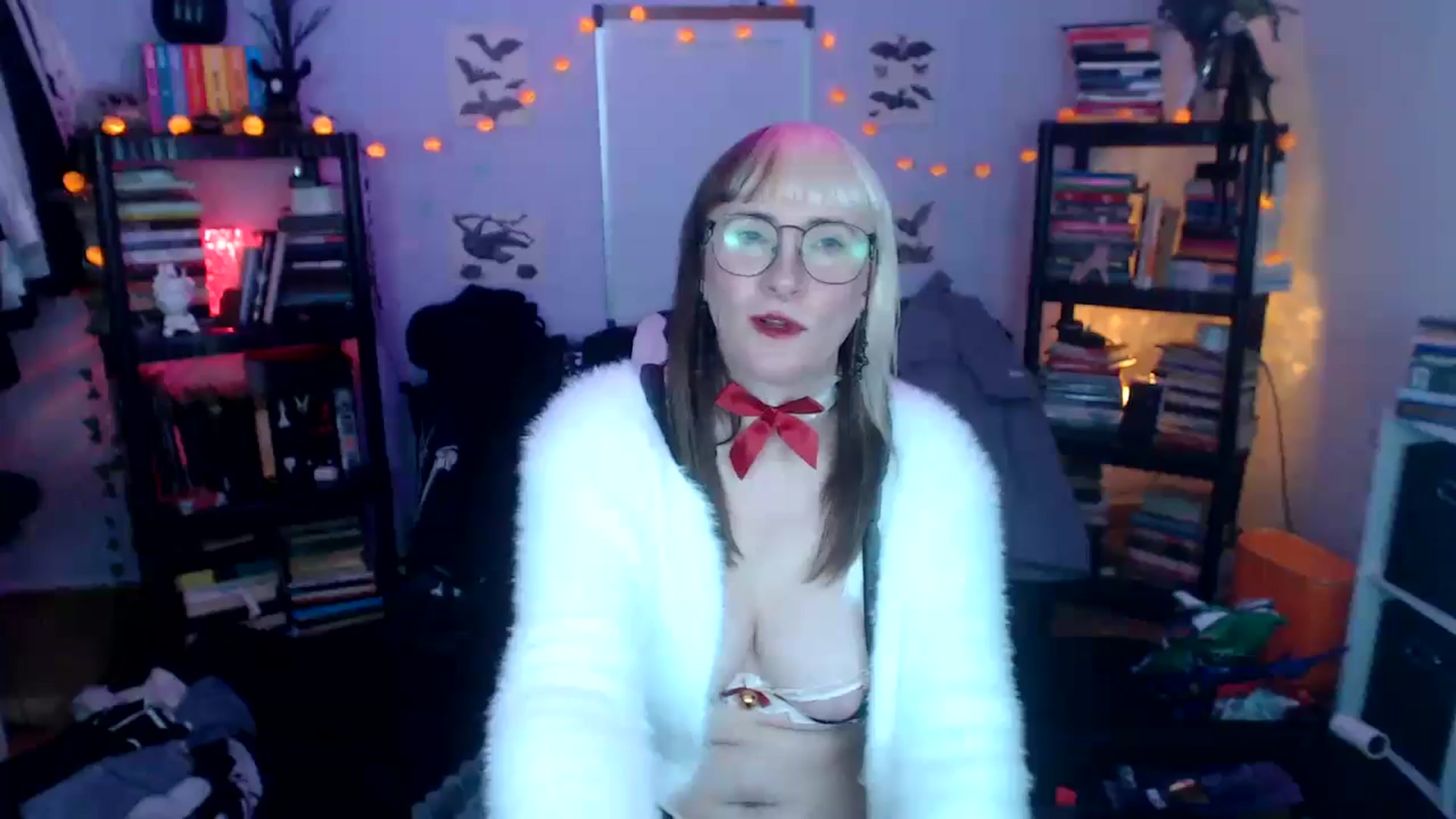 Gallery image thumbnail from AxeHallow's myfreecams stream on, 10/17/2024, 03:47 image 20 of 20