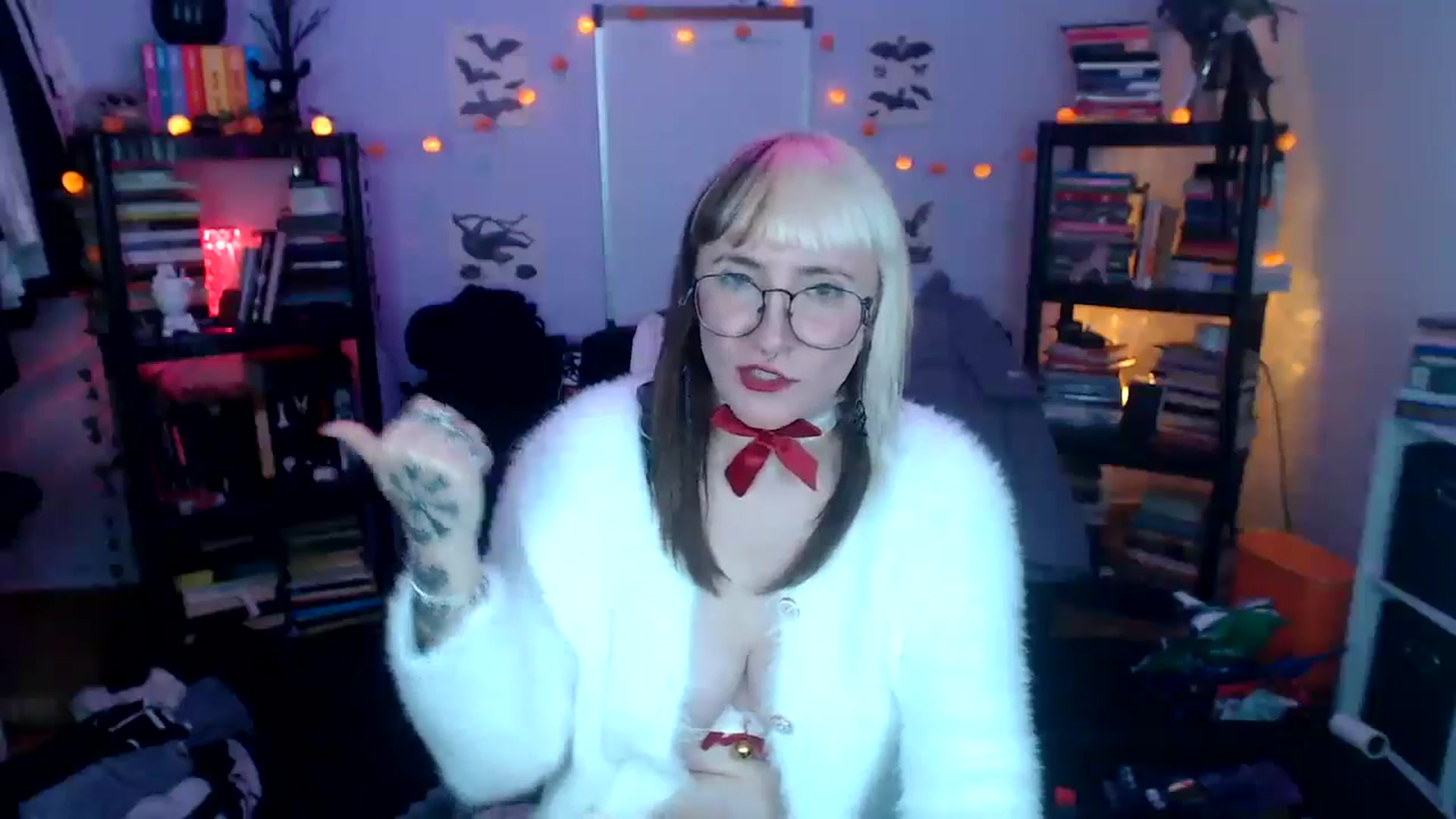 Gallery image thumbnail from AxeHallow's myfreecams stream on, 10/17/2024, 04:48 image 6 of 20