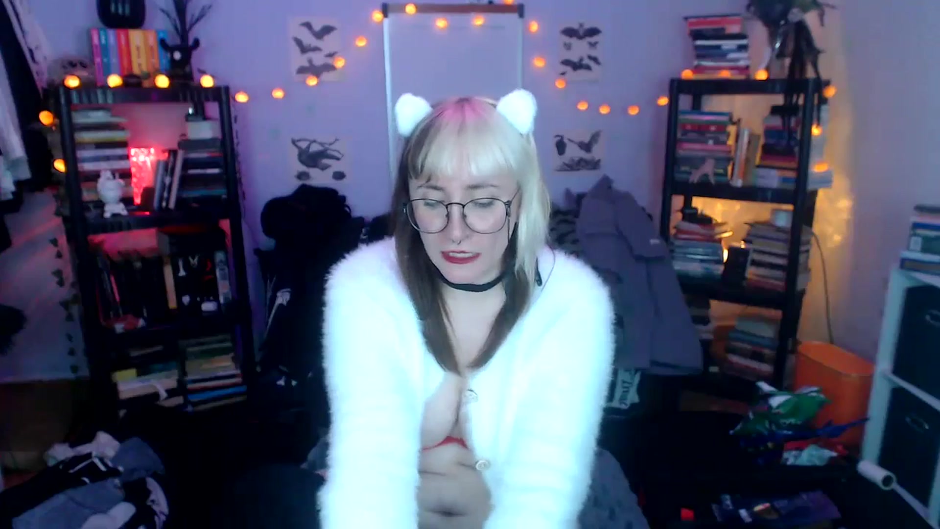 Gallery image thumbnail from AxeHallow's myfreecams stream on, 10/17/2024, 05:25 image 19 of 20