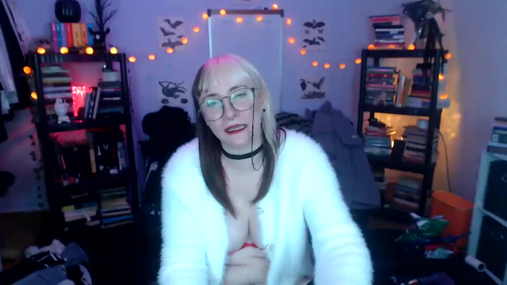 Gallery image thumbnail from AxeHallow's myfreecams stream on, 10/17/2024, 10:55 image 4 of 20