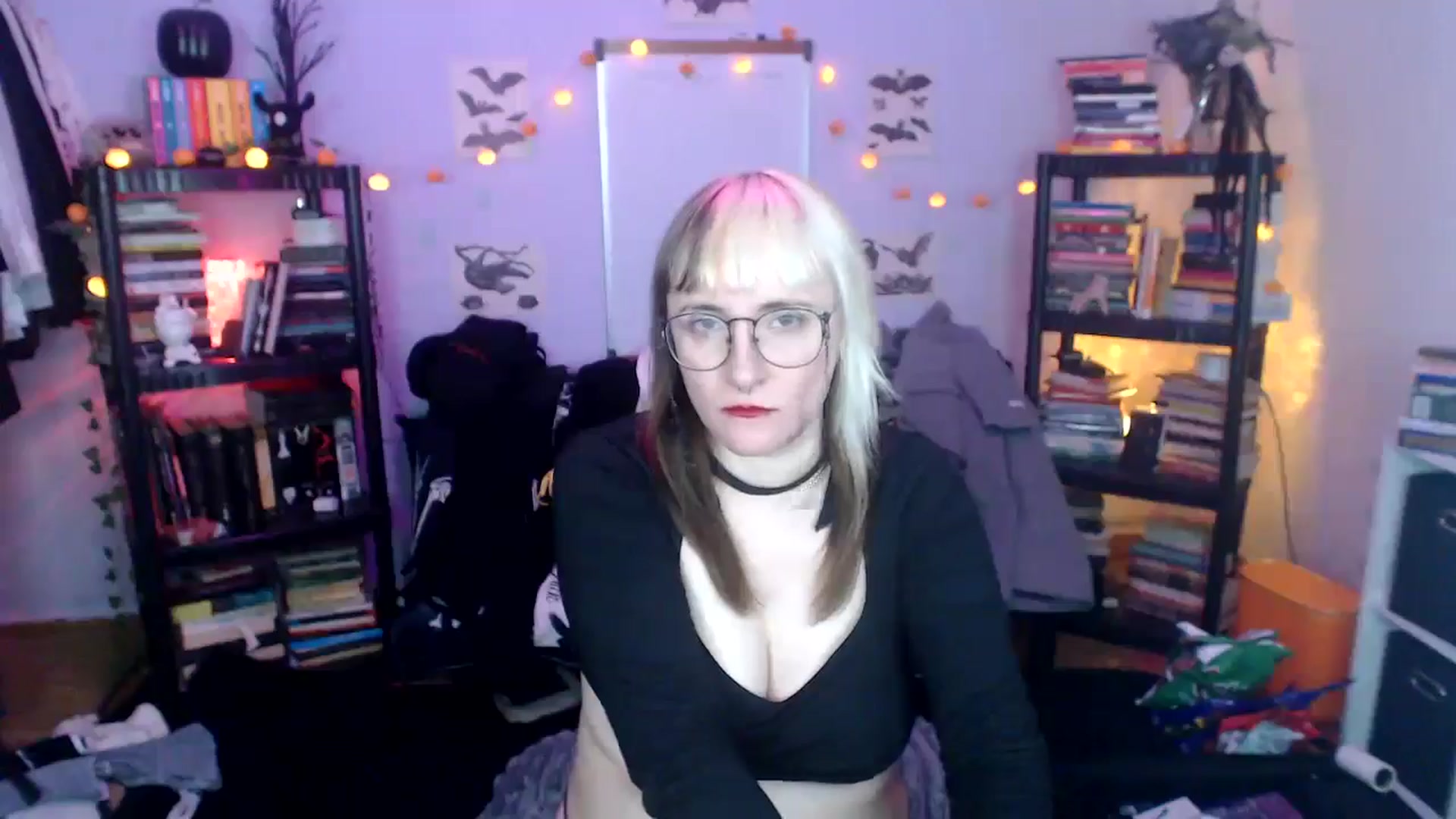 Gallery image thumbnail from AxeHallow's myfreecams stream on, 10/17/2024, 11:13 image 19 of 20
