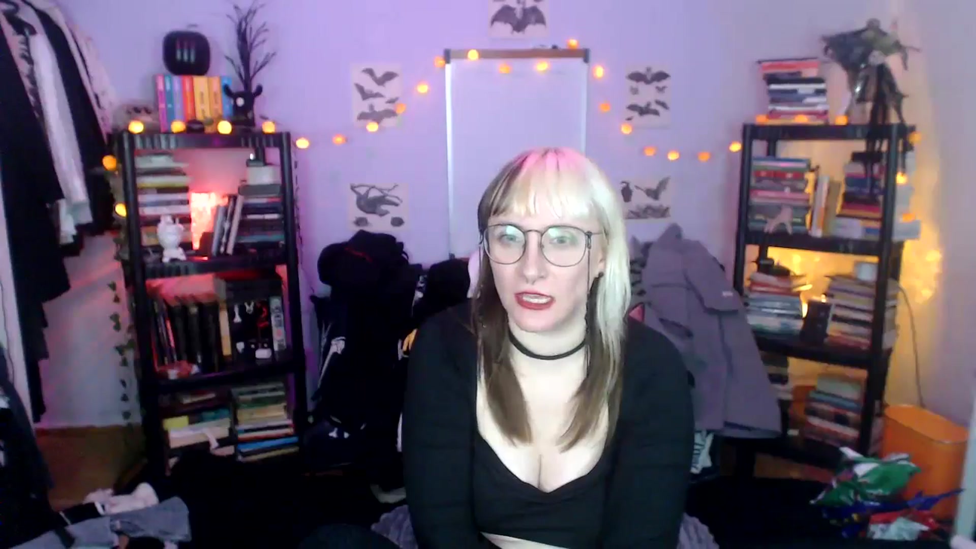 Gallery image thumbnail from AxeHallow's myfreecams stream on, 10/17/2024, 11:59 image 6 of 20
