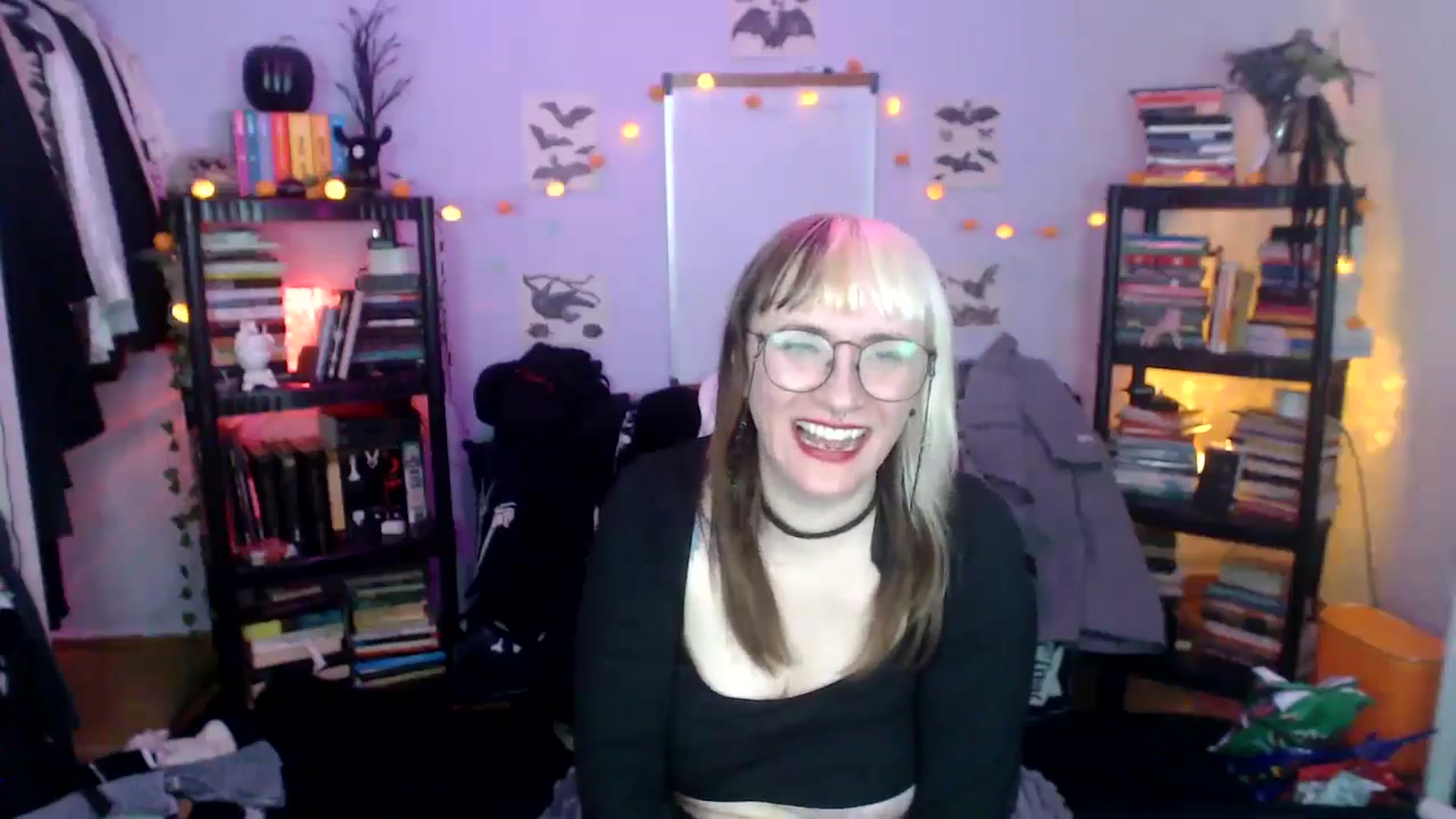 Gallery image thumbnail from AxeHallow's myfreecams stream on, 10/17/2024, 11:59 image 7 of 20