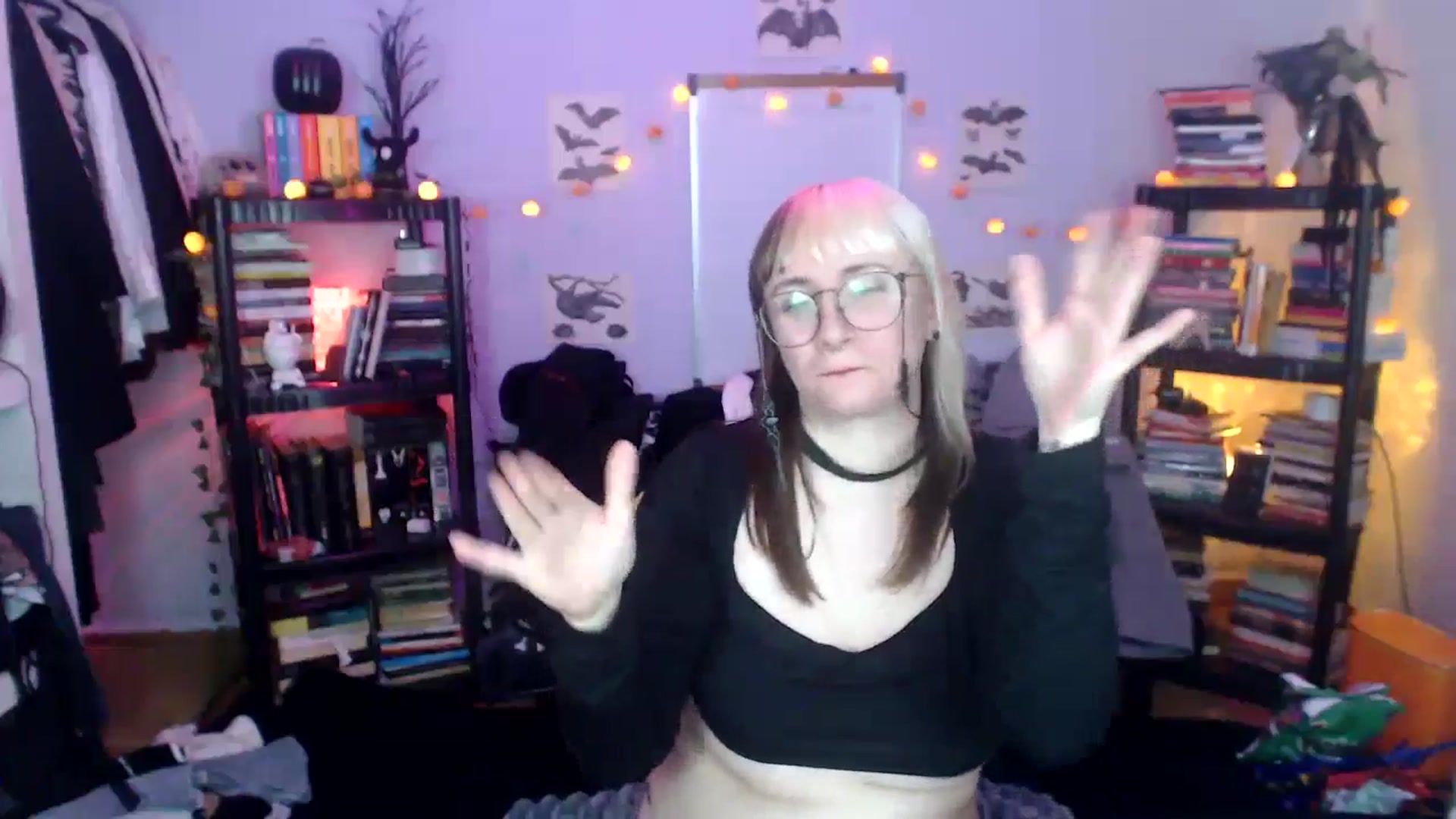 Gallery image thumbnail from AxeHallow's myfreecams stream on, 10/17/2024, 13:15 image 3 of 20