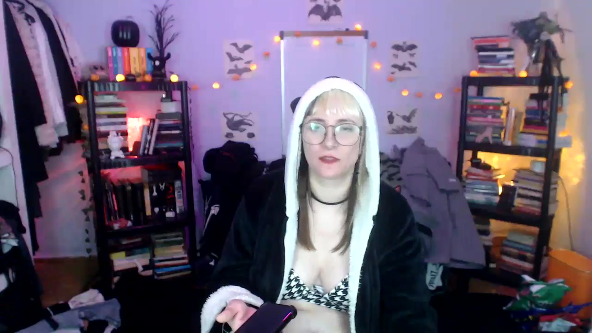 Gallery image thumbnail from AxeHallow's myfreecams stream on, 10/17/2024, 13:15 image 17 of 20