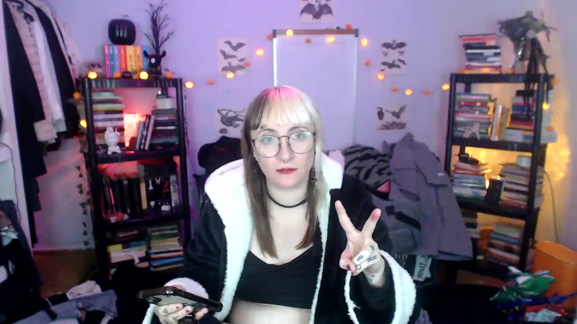 Gallery image thumbnail from AxeHallow's myfreecams stream on, 10/17/2024, 13:15 image 9 of 20