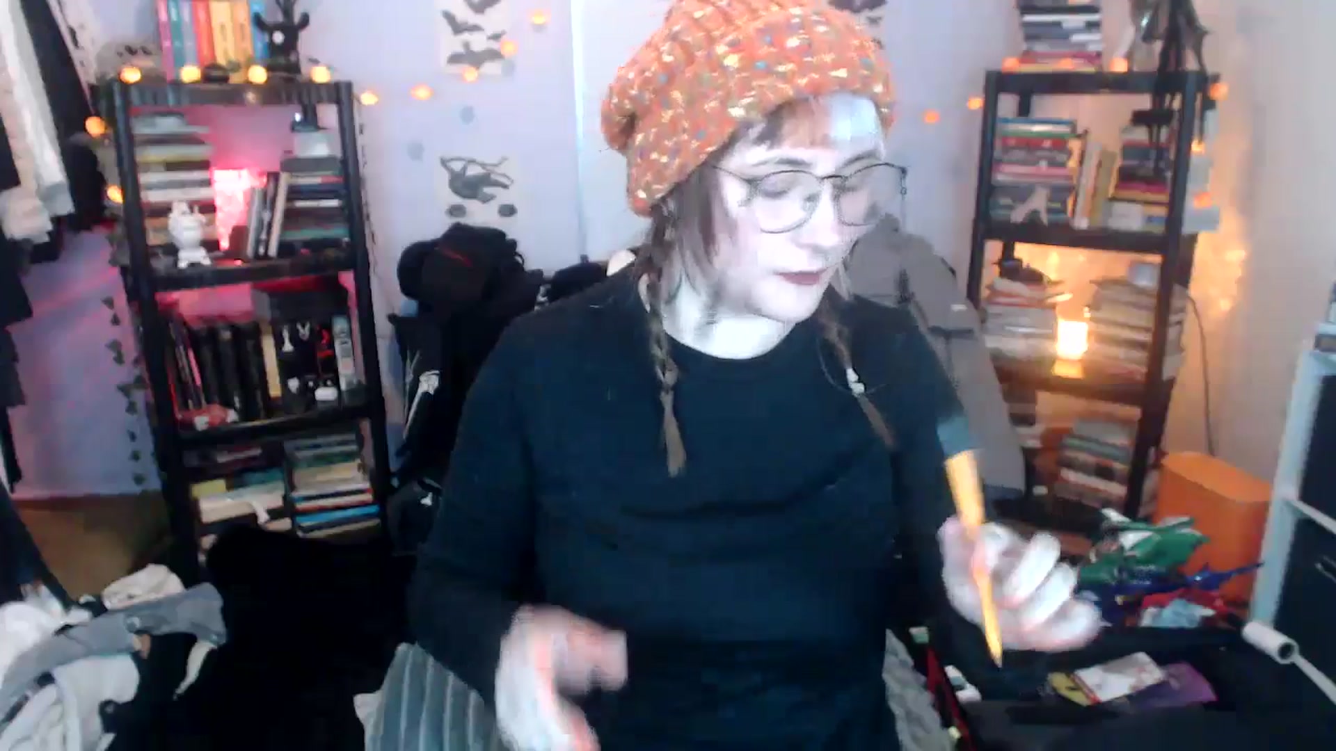 Gallery image thumbnail from AxeHallow's myfreecams stream on, 10/20/2024, 24:13 image 11 of 20