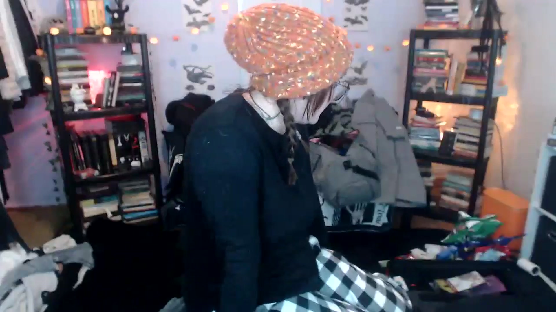 Gallery image thumbnail from AxeHallow's myfreecams stream on, 10/20/2024, 24:13 image 9 of 20