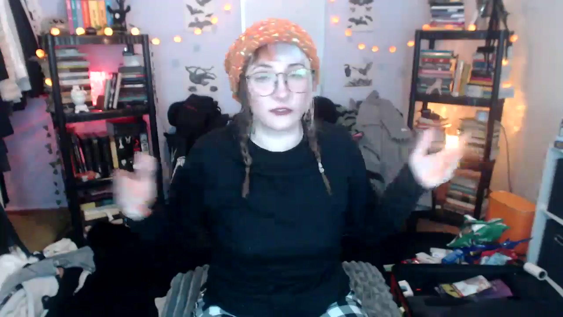 Gallery image thumbnail from AxeHallow's myfreecams stream on, 10/20/2024, 24:13 image 16 of 20