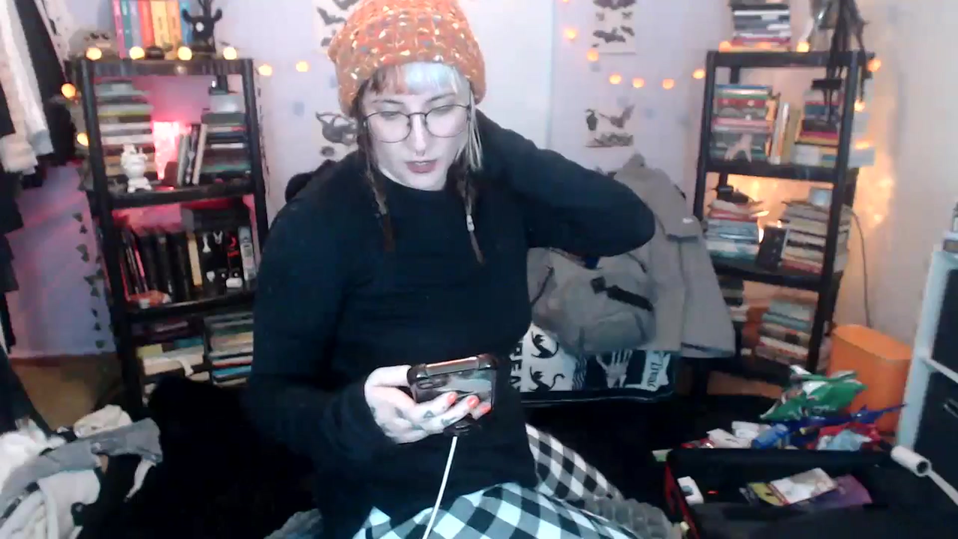 Gallery image thumbnail from AxeHallow's myfreecams stream on, 10/20/2024, 24:13 image 7 of 20
