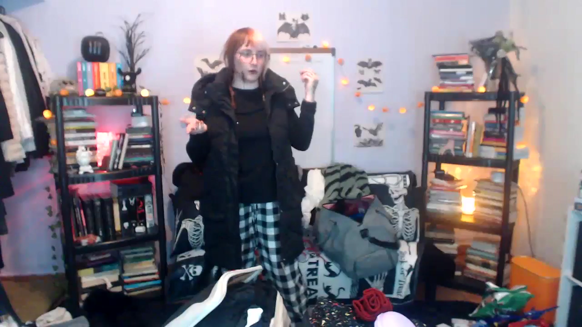 Gallery image thumbnail from AxeHallow's myfreecams stream on, 10/20/2024, 24:30 image 15 of 20