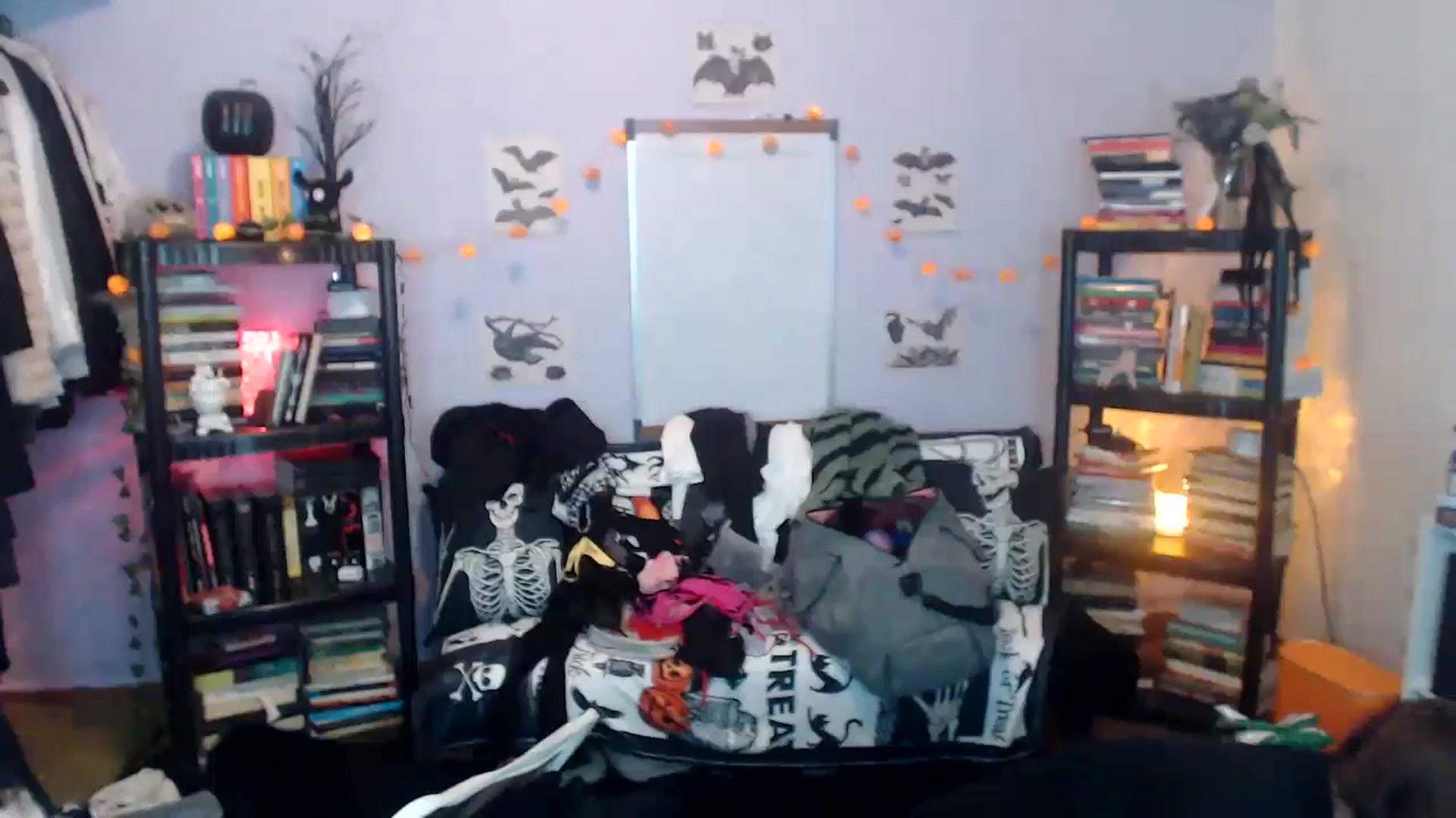 Gallery image thumbnail from AxeHallow's myfreecams stream on, 10/20/2024, 24:30 image 19 of 20