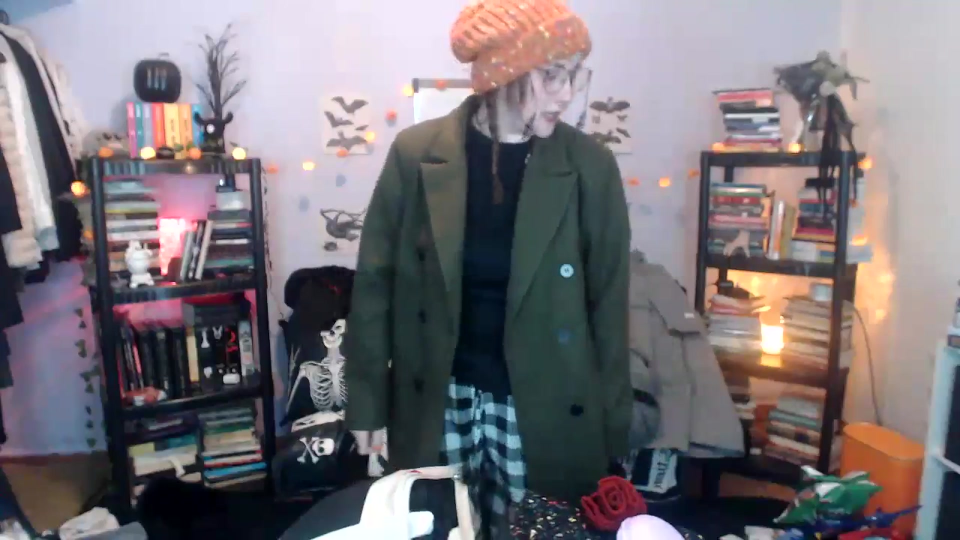 Gallery image thumbnail from AxeHallow's myfreecams stream on, 10/20/2024, 24:30 image 8 of 20