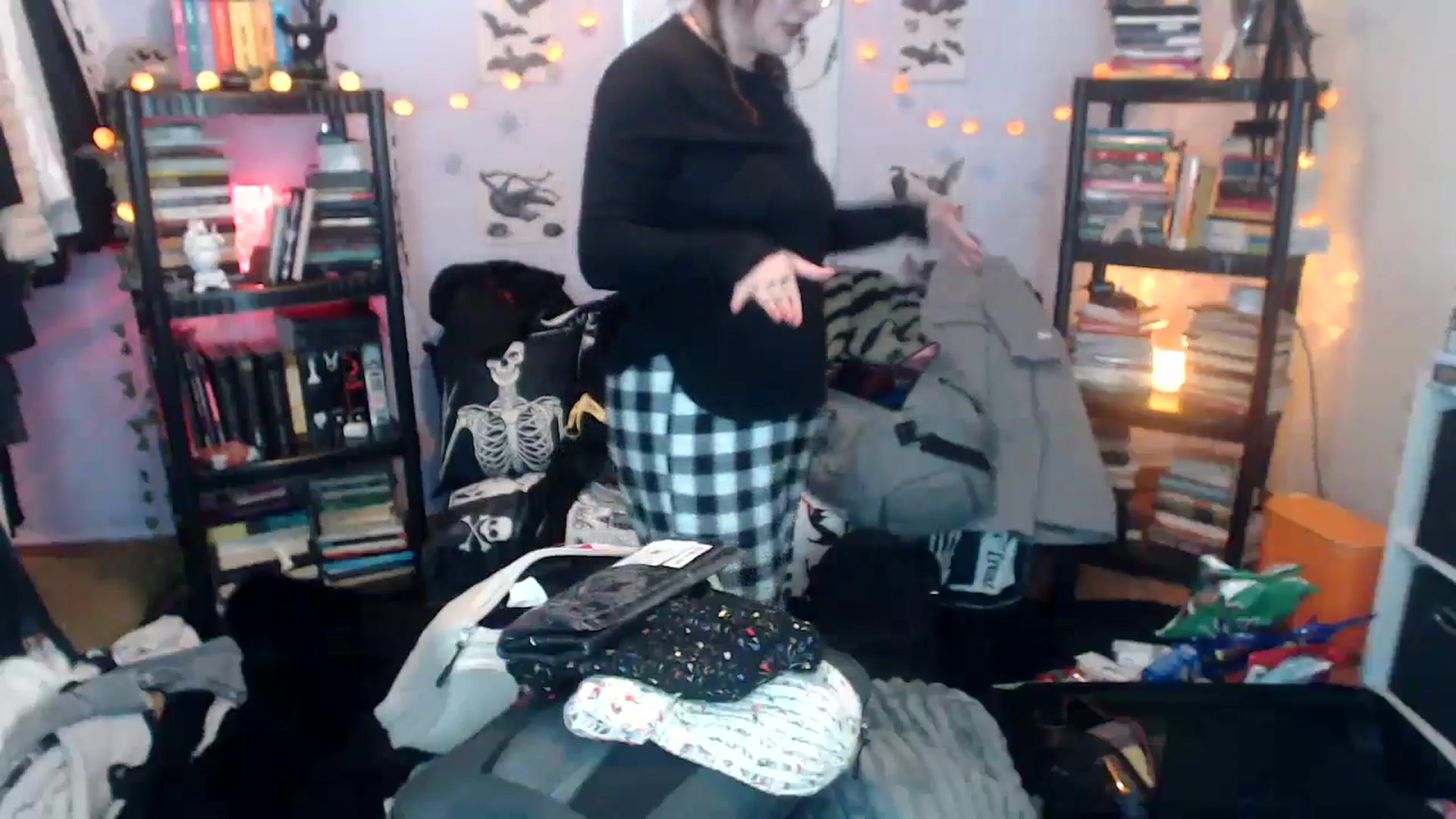 Gallery image thumbnail from AxeHallow's myfreecams stream on, 10/20/2024, 24:30 image 5 of 20