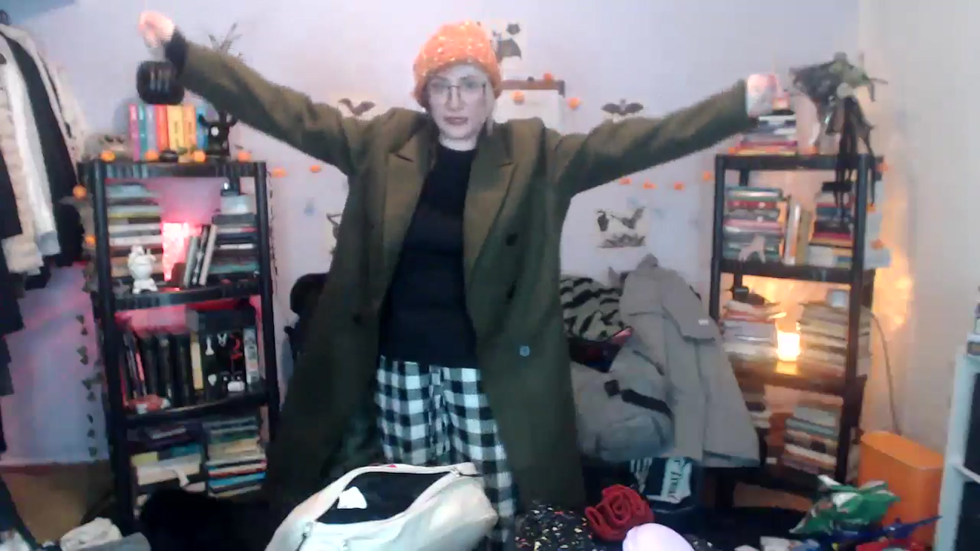 Gallery image thumbnail from AxeHallow's myfreecams stream on, 10/20/2024, 24:30 image 7 of 20