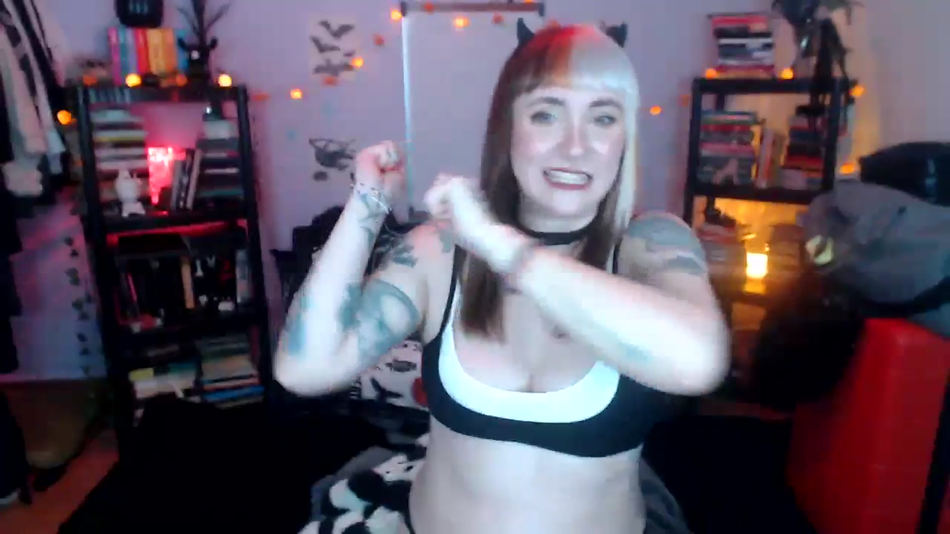 Gallery image thumbnail from AxeHallow's myfreecams stream on, 10/22/2024, 24:07 image 12 of 20