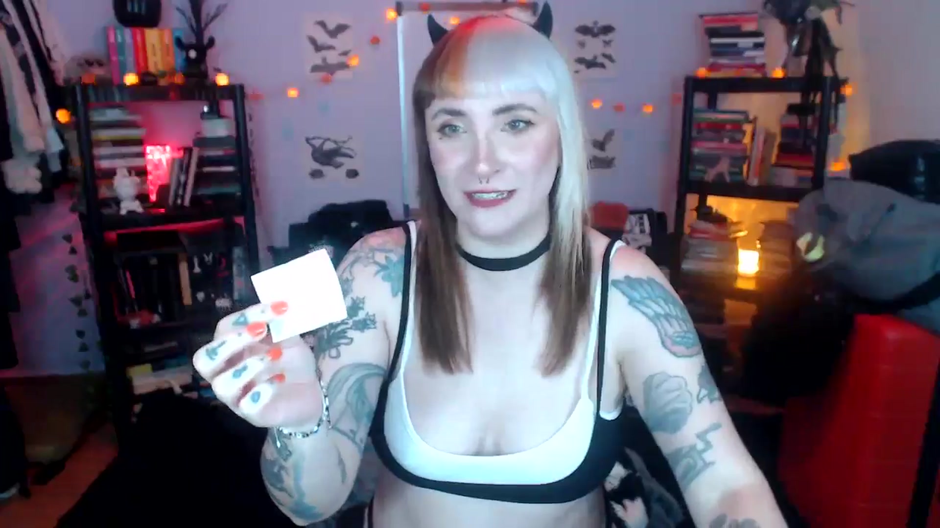 Gallery image thumbnail from AxeHallow's myfreecams stream on, 10/22/2024, 24:07 image 19 of 20
