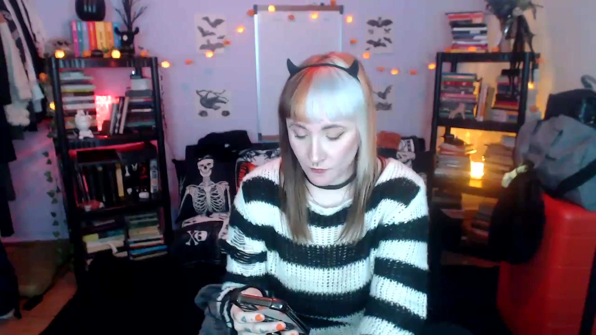 Gallery image thumbnail from AxeHallow's myfreecams stream on, 10/22/2024, 01:54 image 16 of 20