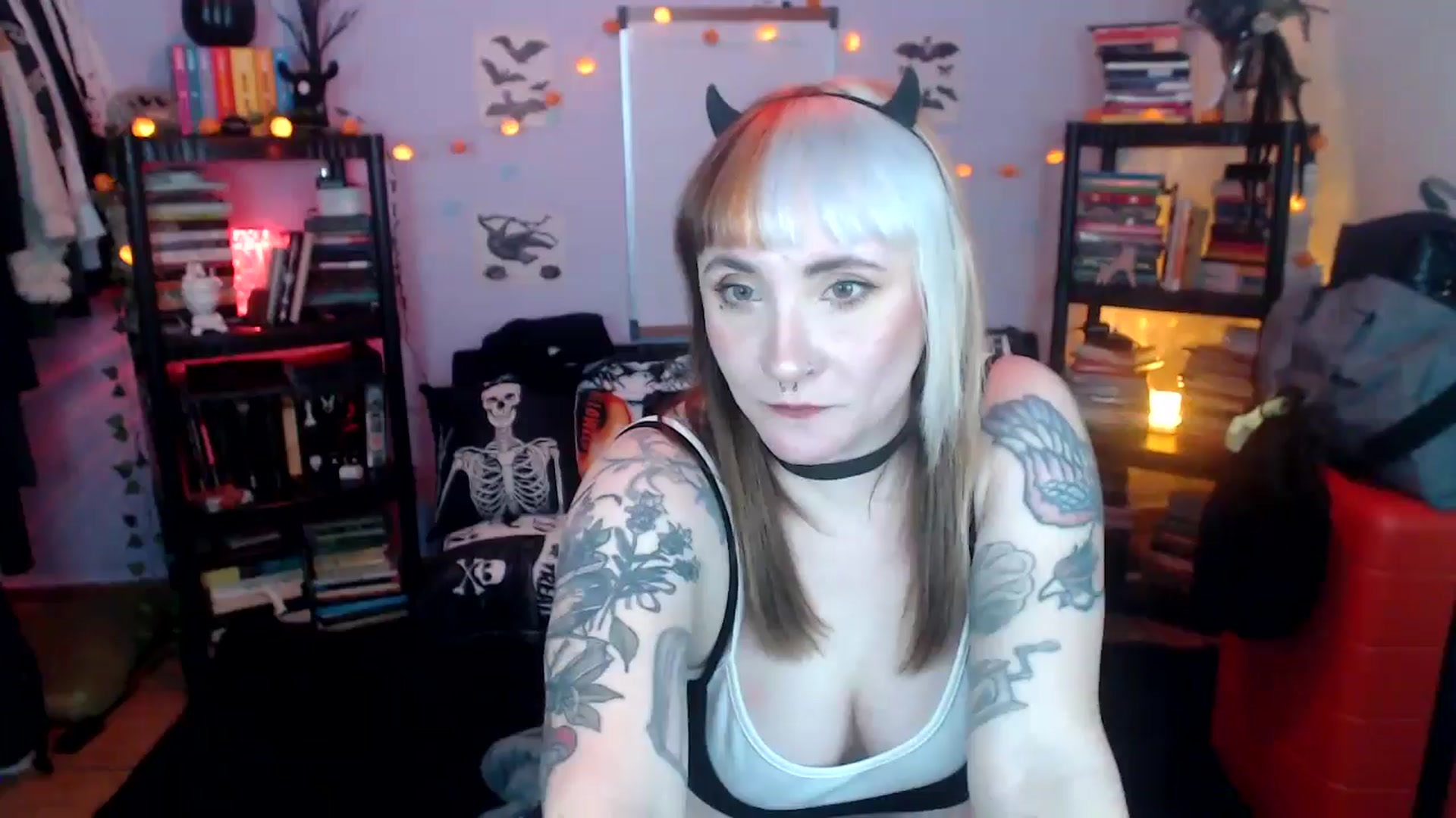 Gallery image thumbnail from AxeHallow's myfreecams stream on, 10/22/2024, 01:54 image 3 of 20