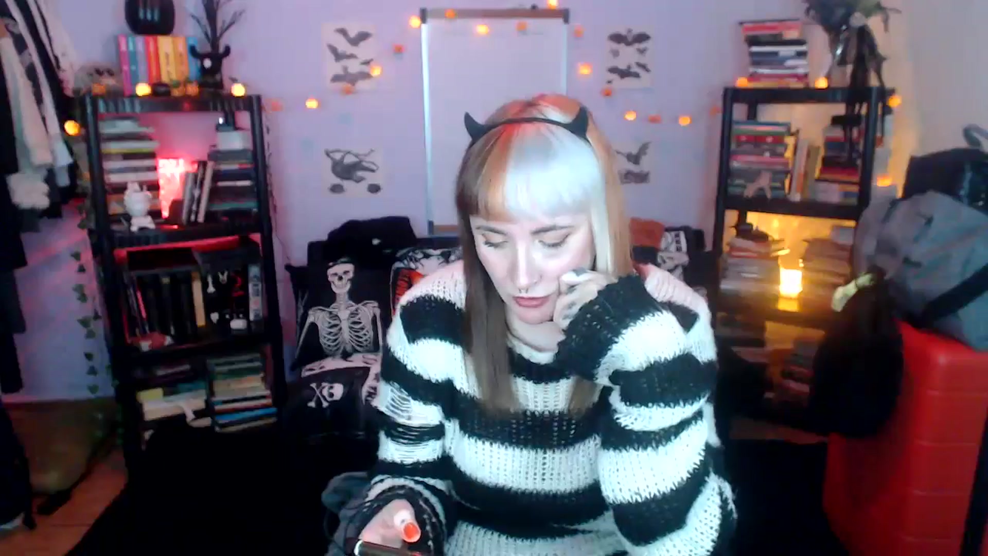 Gallery image thumbnail from AxeHallow's myfreecams stream on, 10/22/2024, 01:54 image 15 of 20