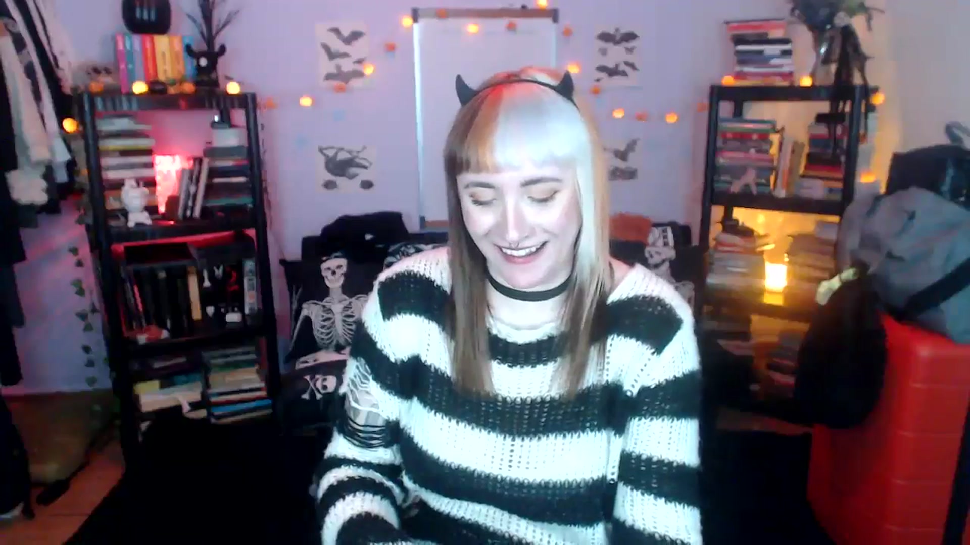Gallery image thumbnail from AxeHallow's myfreecams stream on, 10/22/2024, 01:54 image 11 of 20