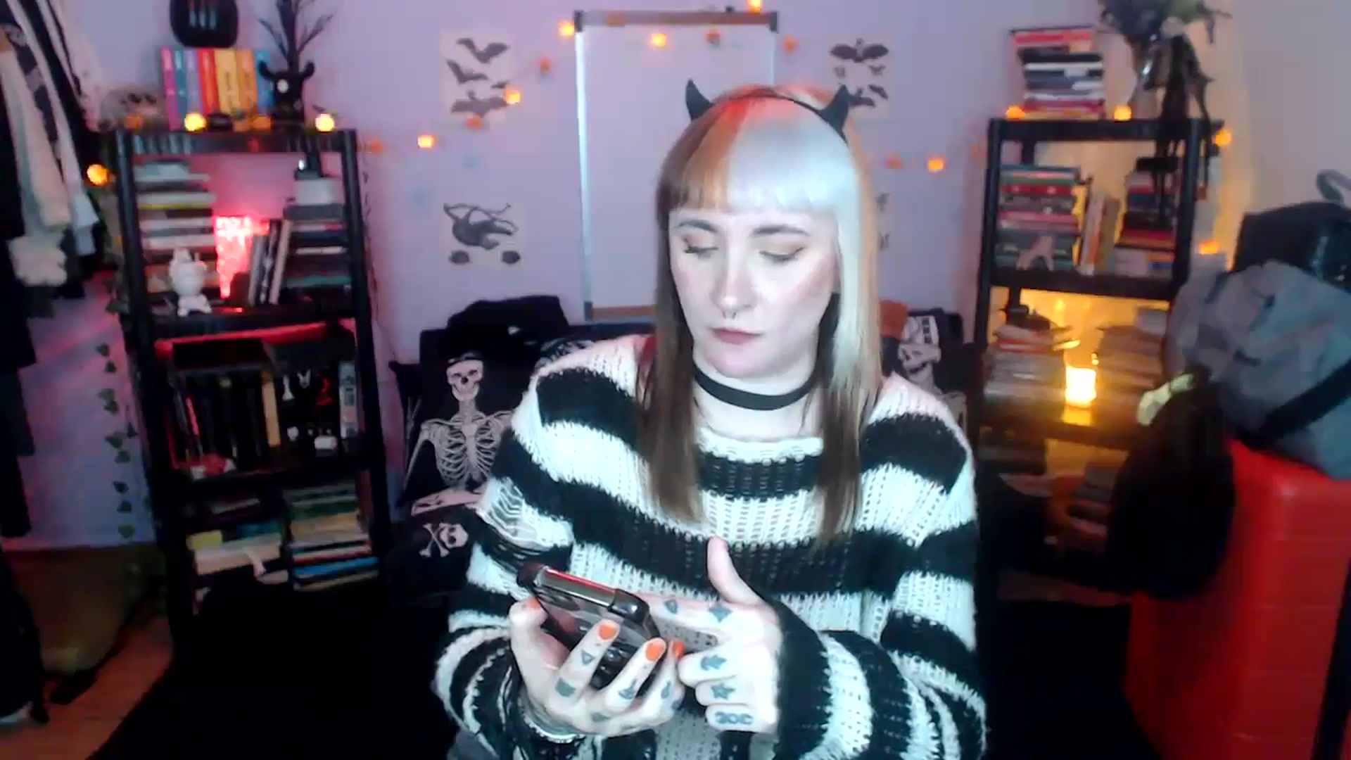 Gallery image thumbnail from AxeHallow's myfreecams stream on, 10/22/2024, 01:54 image 14 of 20