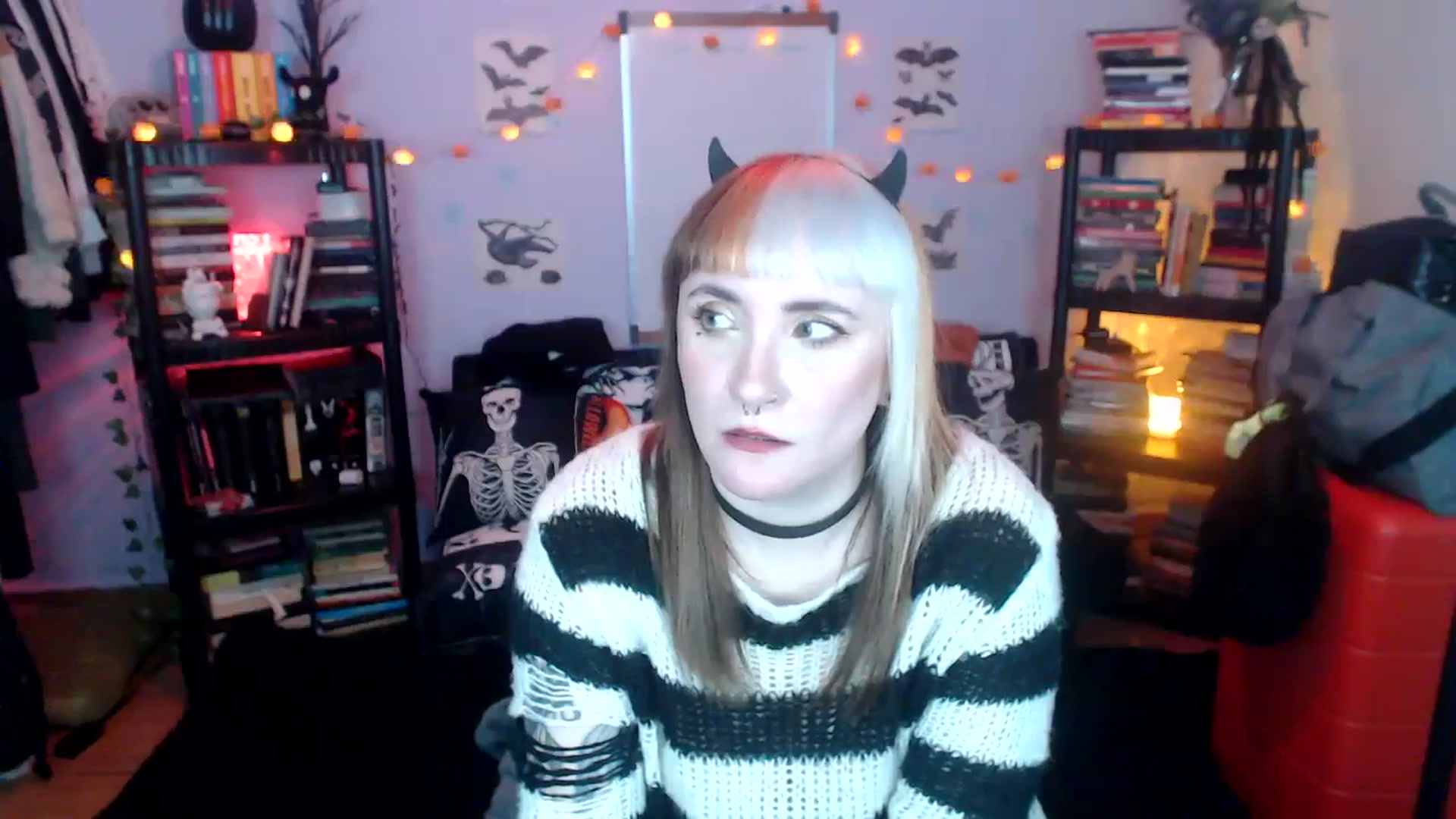 Gallery image thumbnail from AxeHallow's myfreecams stream on, 10/22/2024, 01:54 image 19 of 20