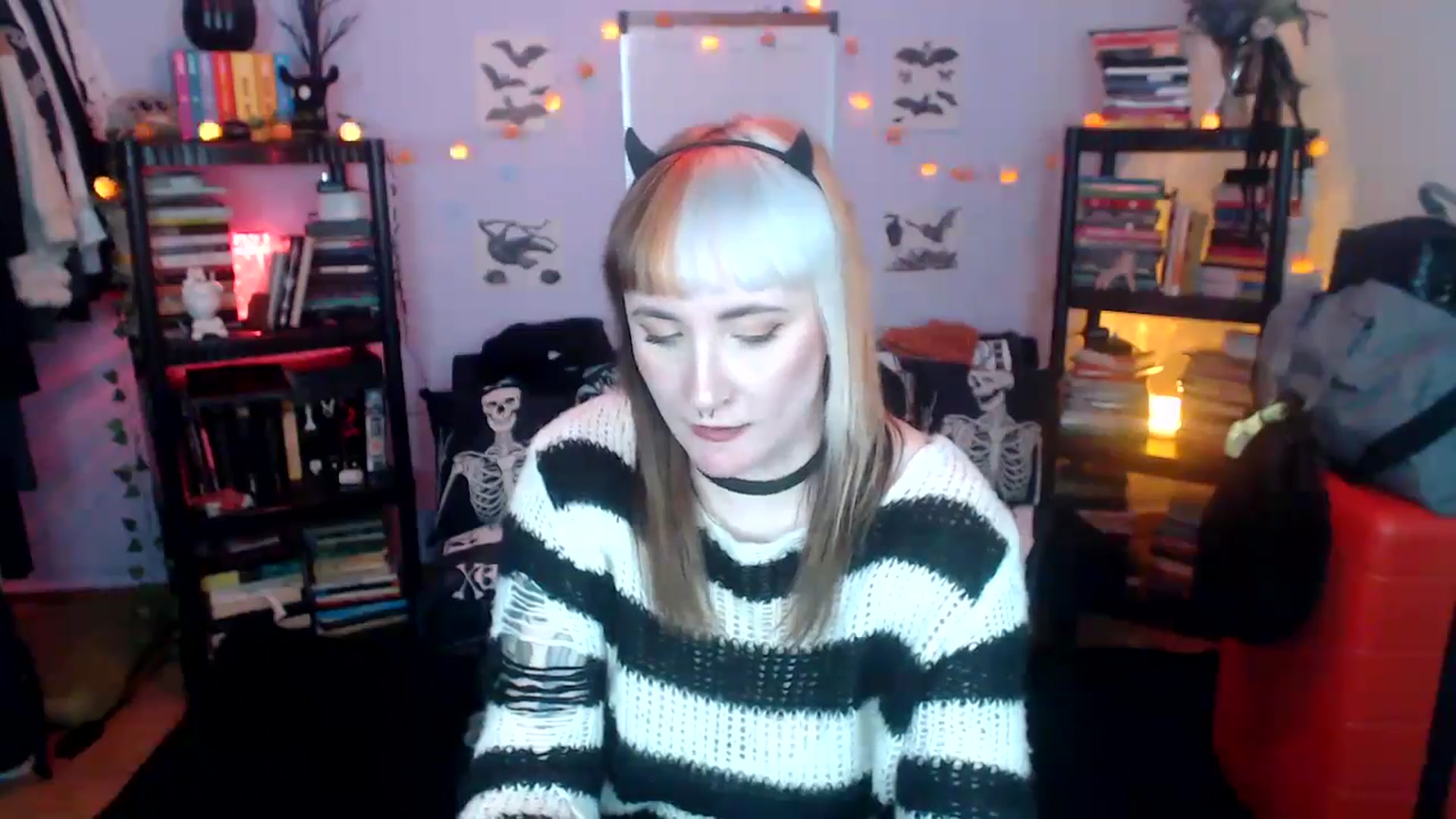 Gallery image thumbnail from AxeHallow's myfreecams stream on, 10/22/2024, 01:54 image 13 of 20