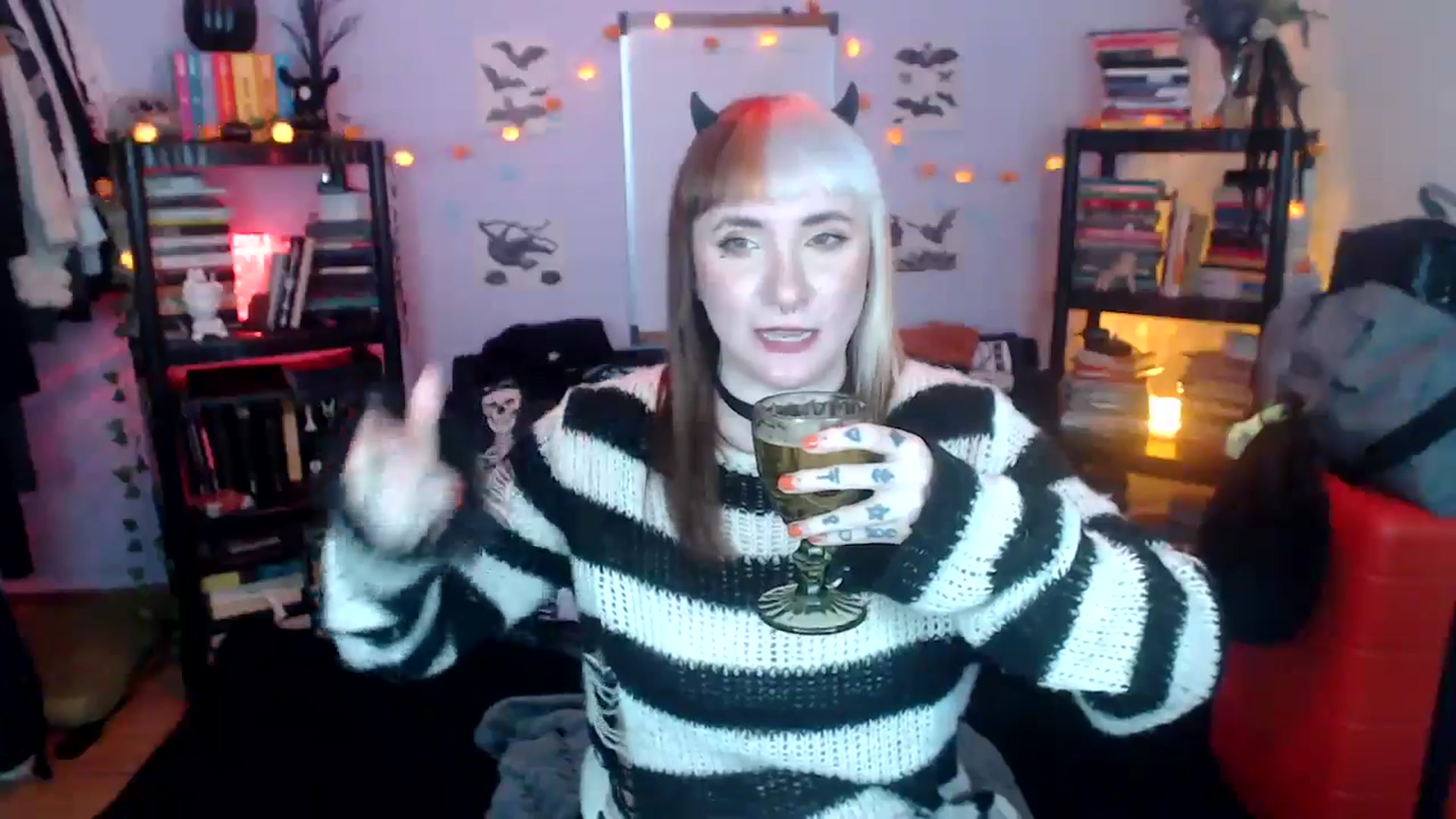 Gallery image thumbnail from AxeHallow's myfreecams stream on, 10/22/2024, 01:54 image 17 of 20