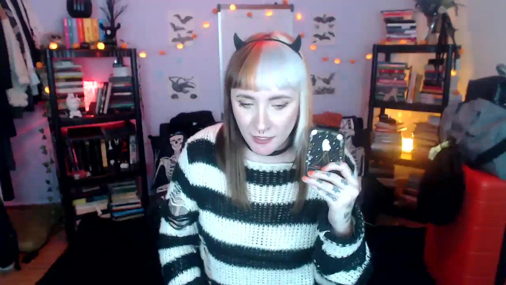 Gallery image thumbnail from AxeHallow's myfreecams stream on, 10/22/2024, 02:16 image 19 of 20