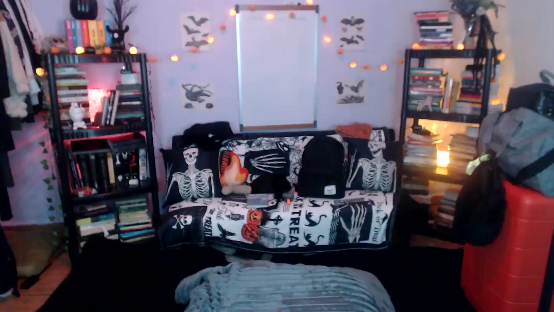 Gallery image thumbnail from AxeHallow's myfreecams stream on, 10/22/2024, 02:16 image 8 of 20