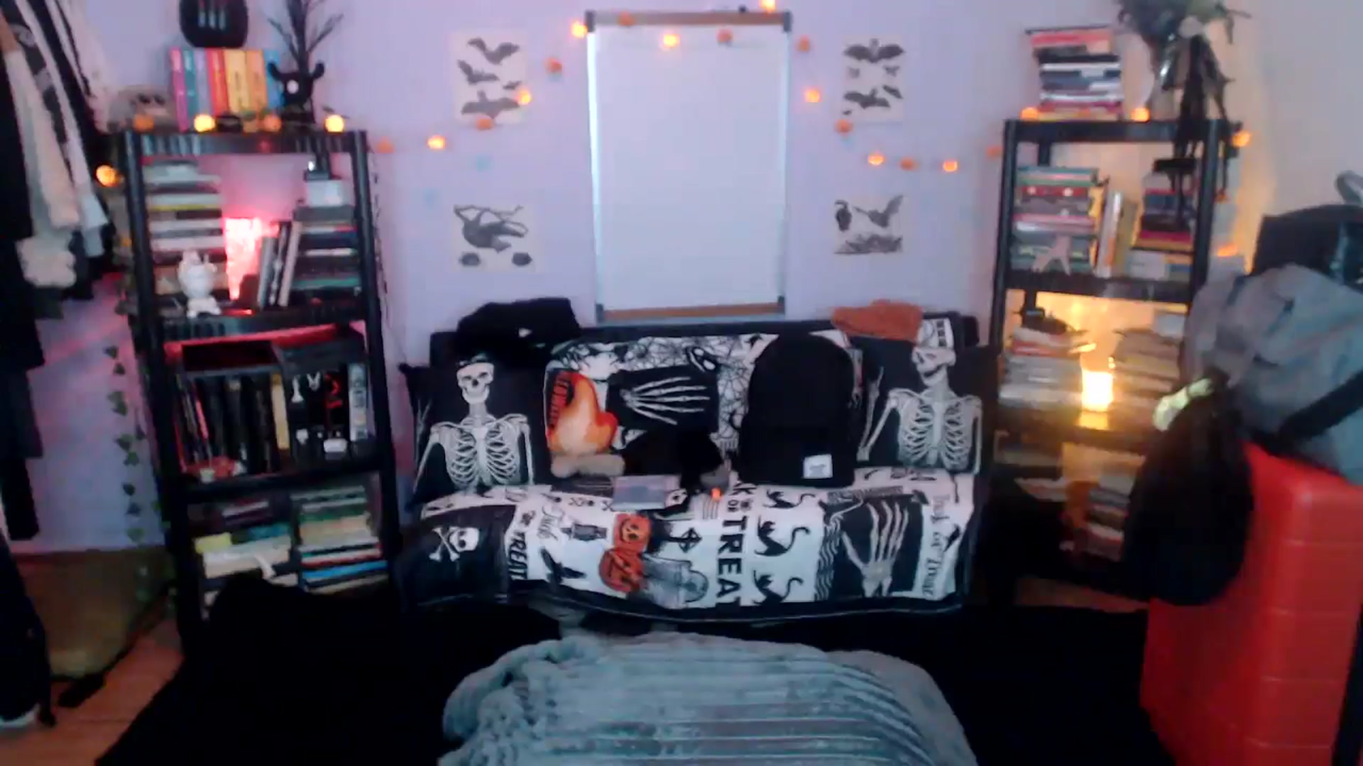 Gallery image thumbnail from AxeHallow's myfreecams stream on, 10/22/2024, 02:36 image 4 of 20