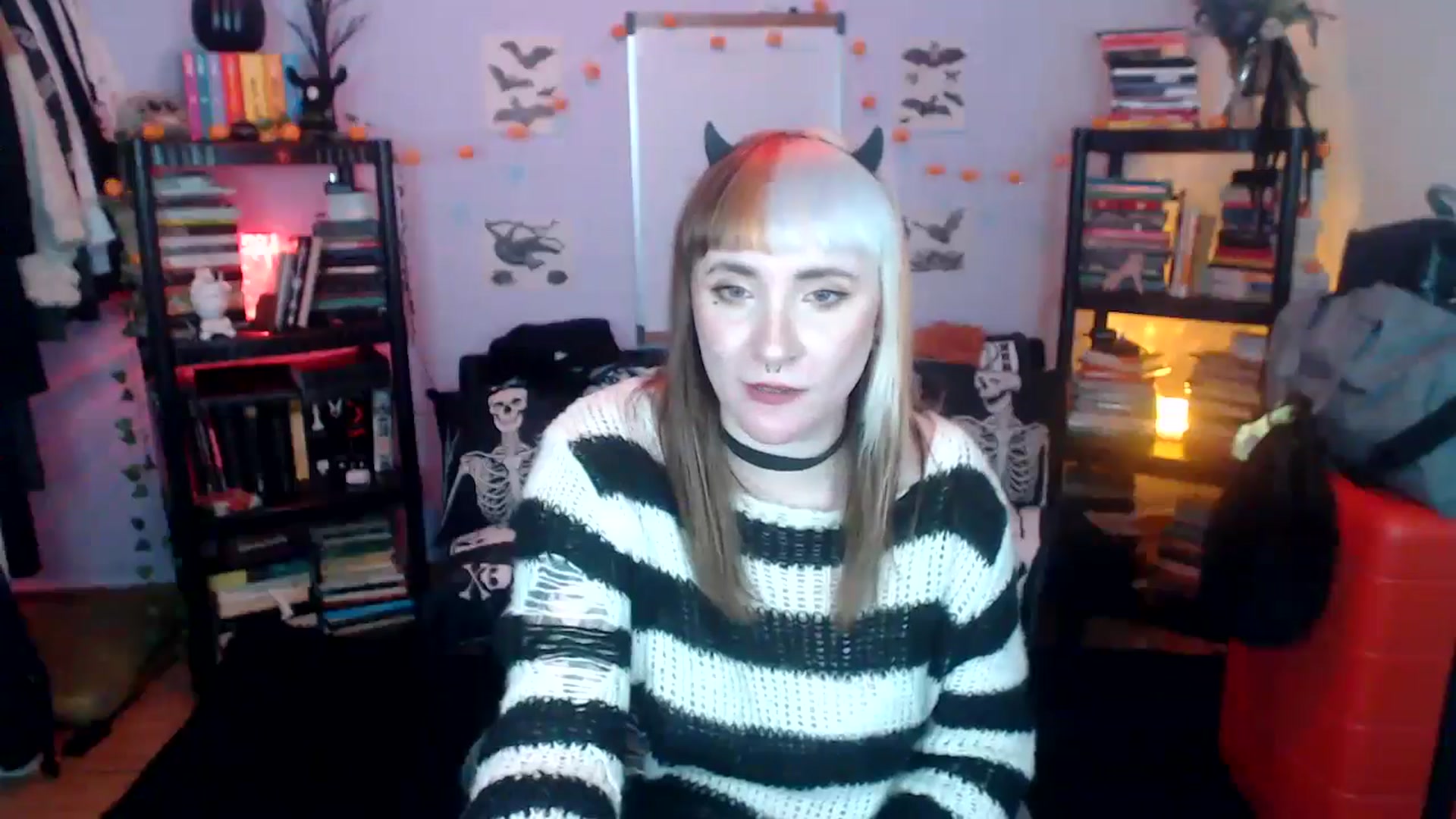 Gallery image thumbnail from AxeHallow's myfreecams stream on, 10/22/2024, 02:36 image 11 of 20