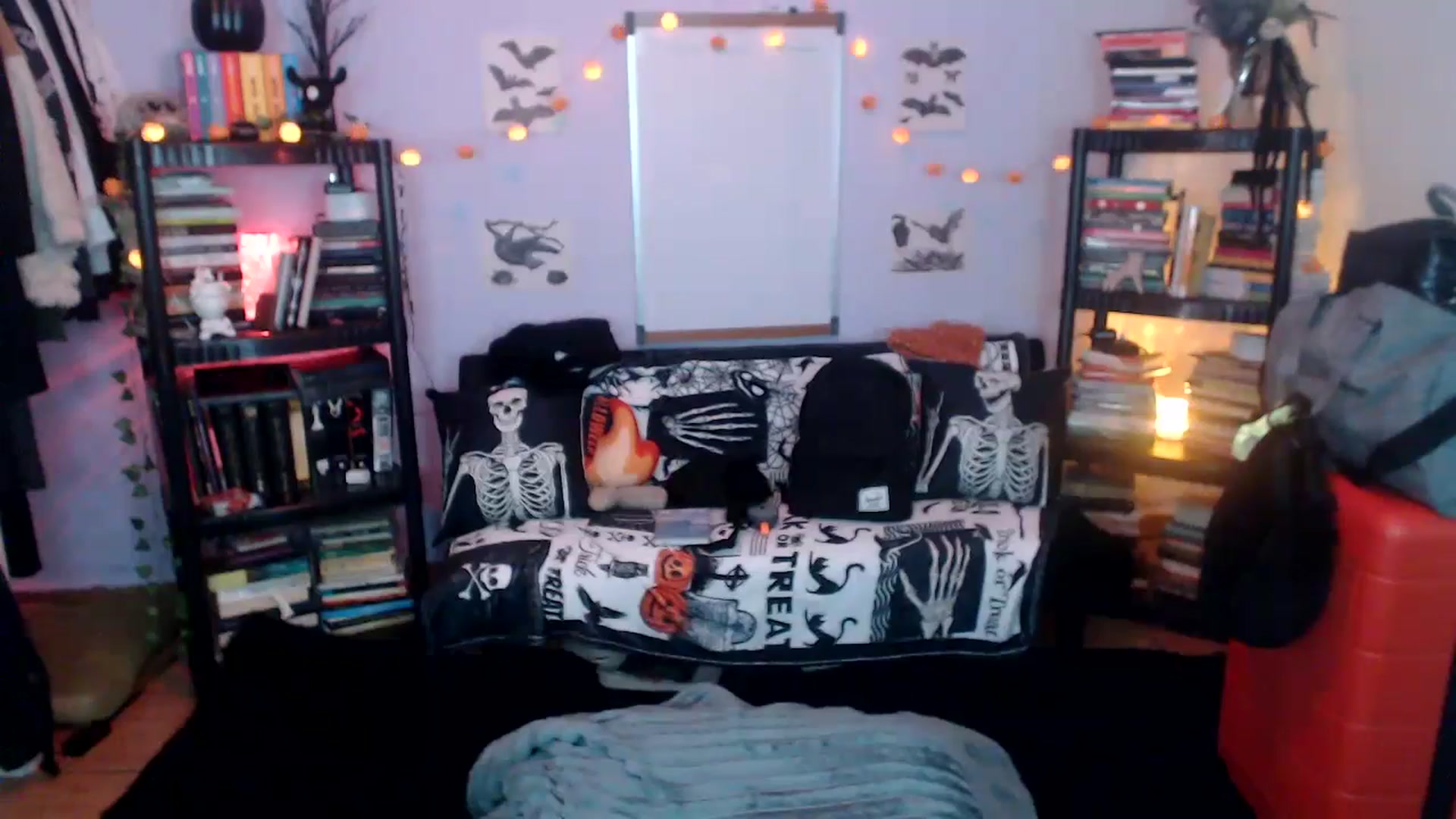 Gallery image thumbnail from AxeHallow's myfreecams stream on, 10/22/2024, 03:03 image 18 of 20