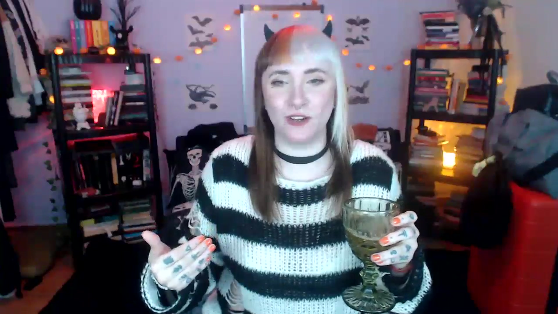 Gallery image thumbnail from AxeHallow's myfreecams stream on, 10/22/2024, 03:03 image 11 of 20