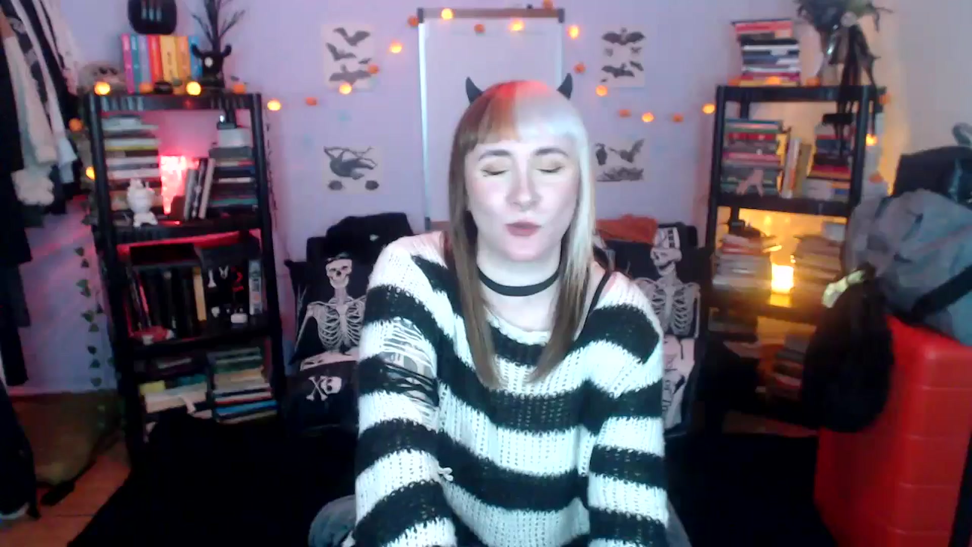 Gallery image thumbnail from AxeHallow's myfreecams stream on, 10/22/2024, 03:03 image 5 of 20
