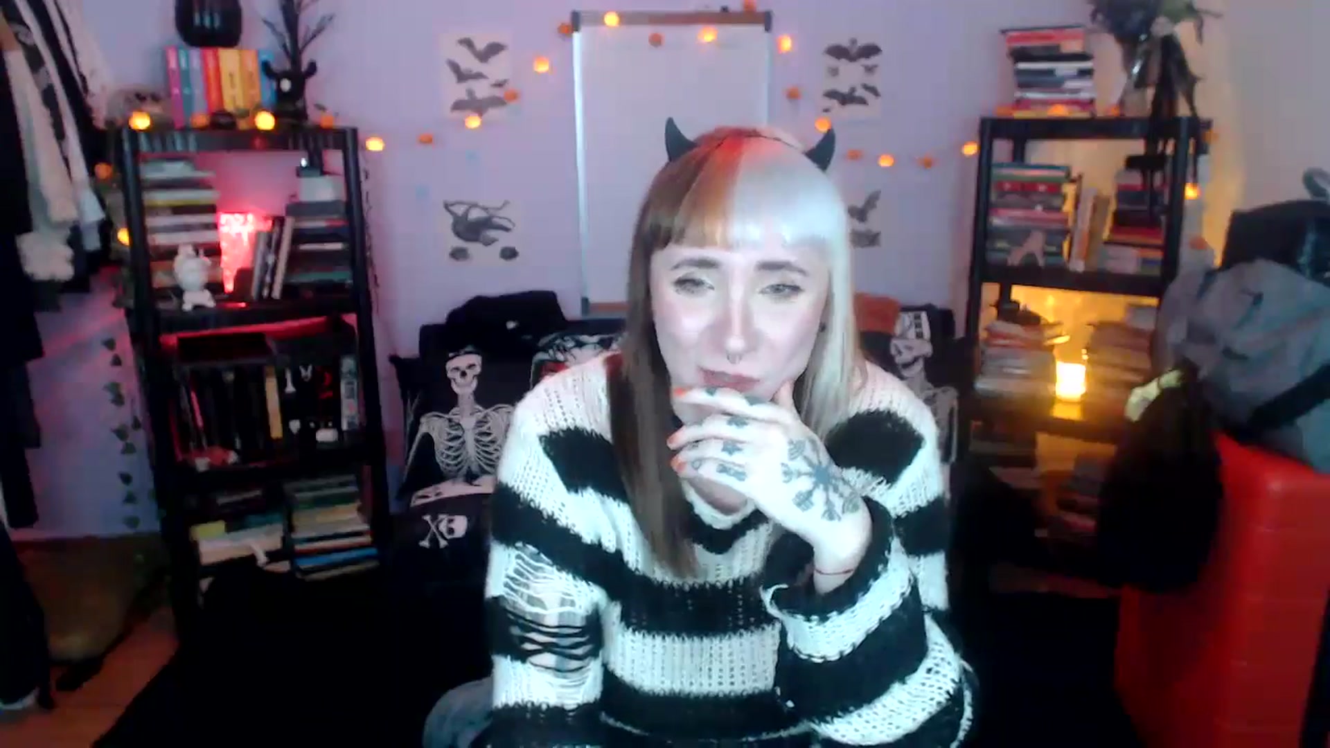 Gallery image thumbnail from AxeHallow's myfreecams stream on, 10/22/2024, 03:03 image 8 of 20