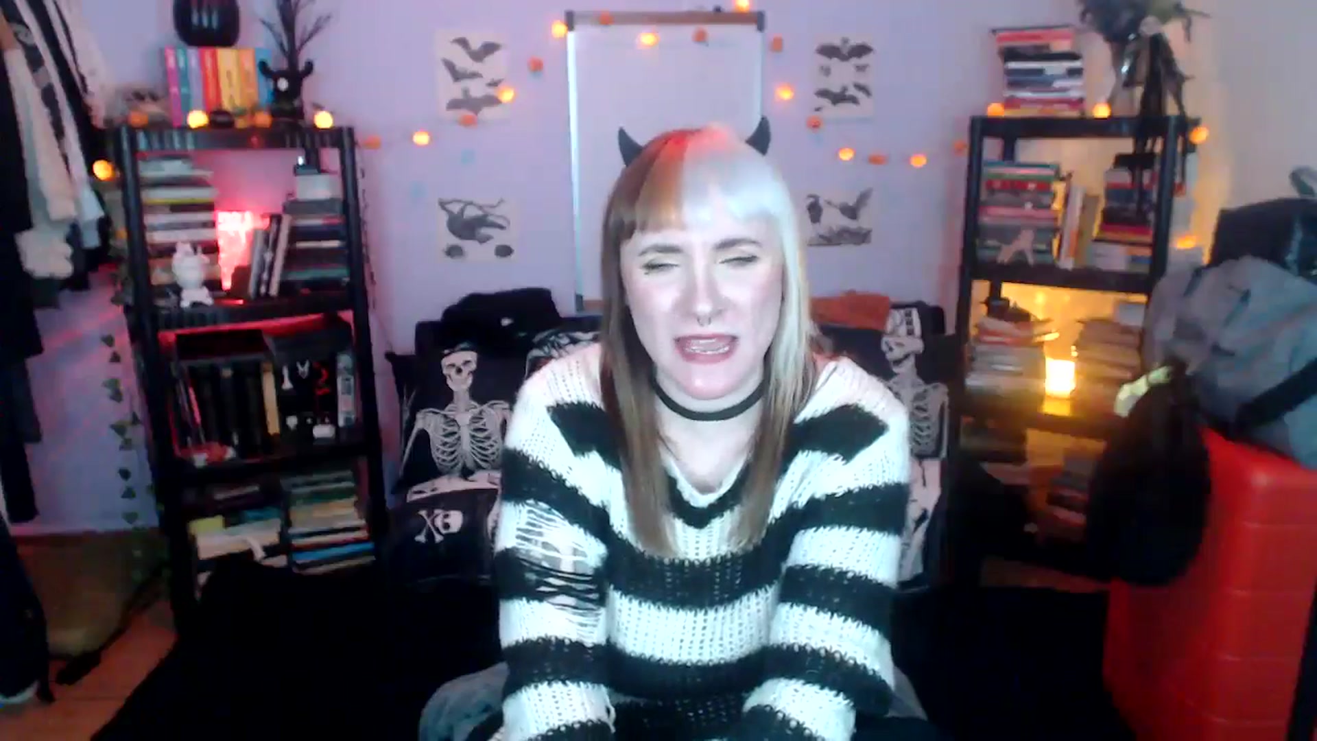Gallery image thumbnail from AxeHallow's myfreecams stream on, 10/22/2024, 03:03 image 9 of 20