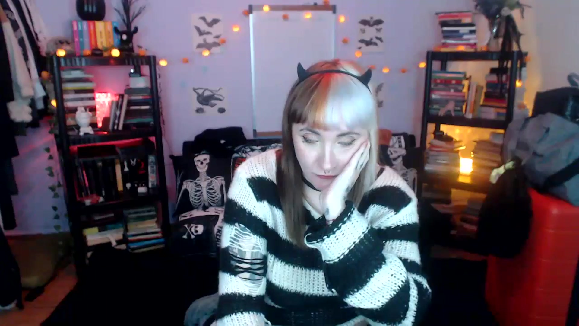 Gallery image thumbnail from AxeHallow's myfreecams stream on, 10/22/2024, 03:03 image 6 of 20