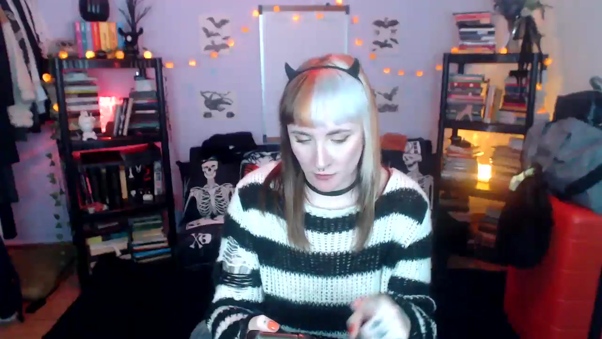 Gallery image thumbnail from AxeHallow's myfreecams stream on, 10/22/2024, 03:28 image 6 of 20