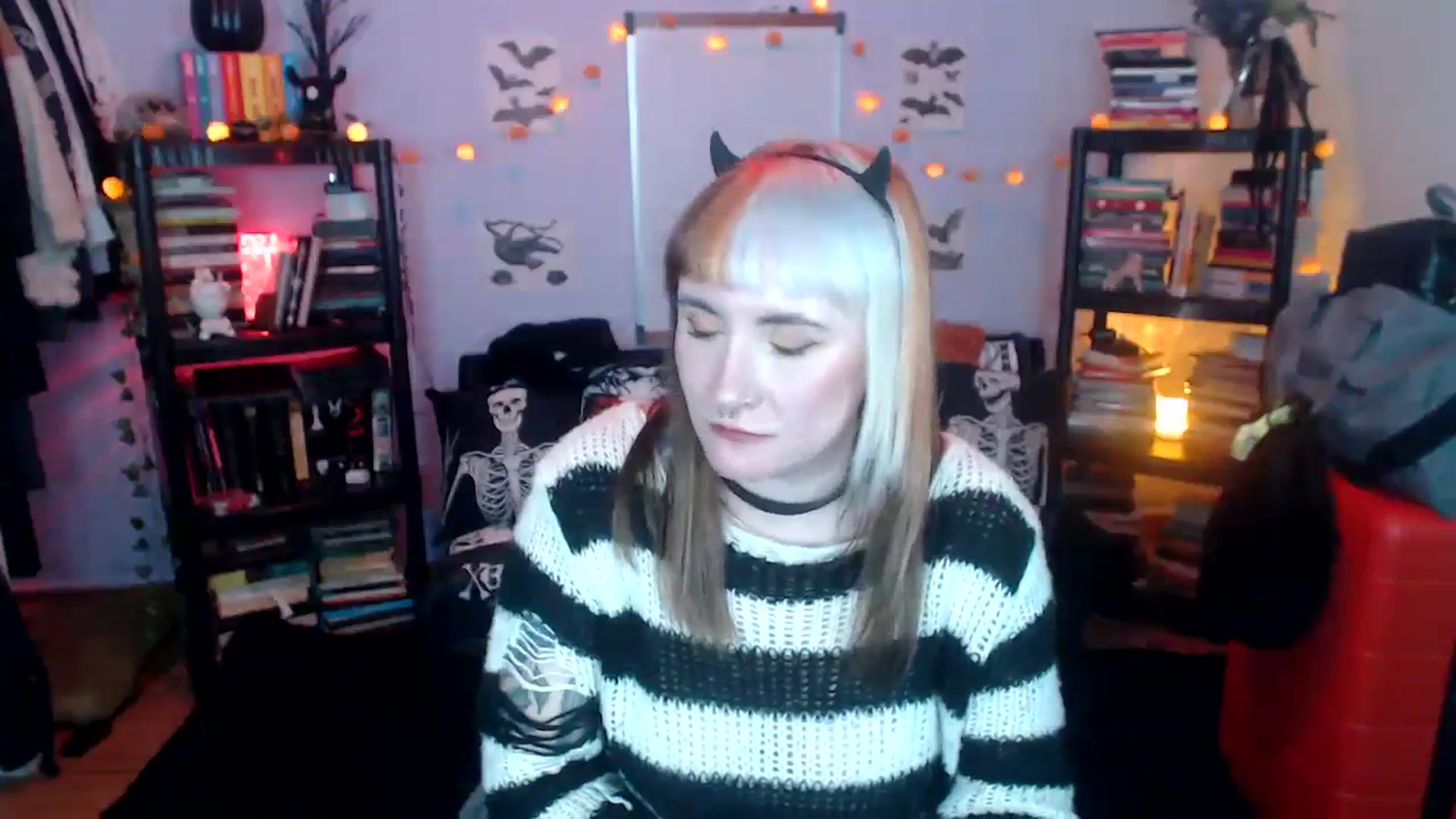 Gallery image thumbnail from AxeHallow's myfreecams stream on, 10/22/2024, 03:28 image 16 of 20