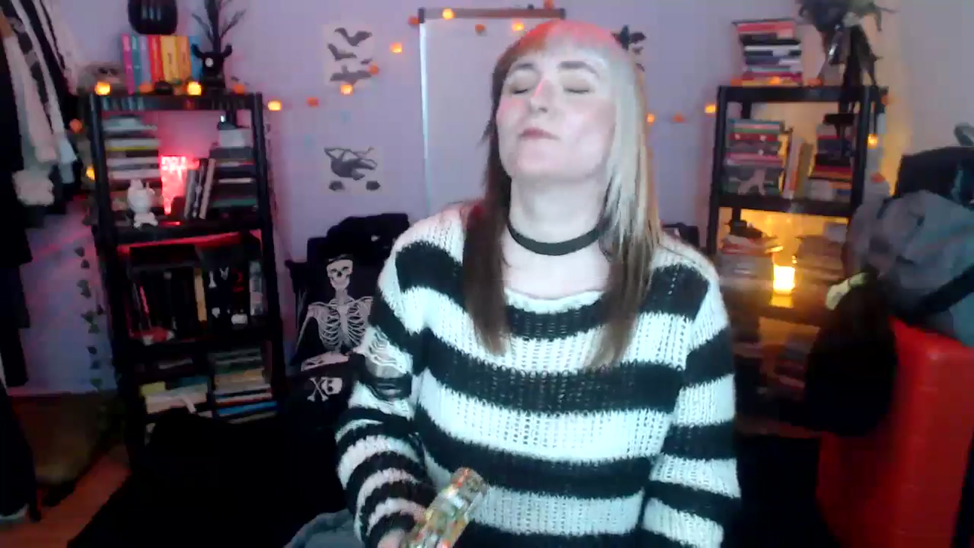 Gallery image thumbnail from AxeHallow's myfreecams stream on, 10/22/2024, 04:25 image 4 of 20